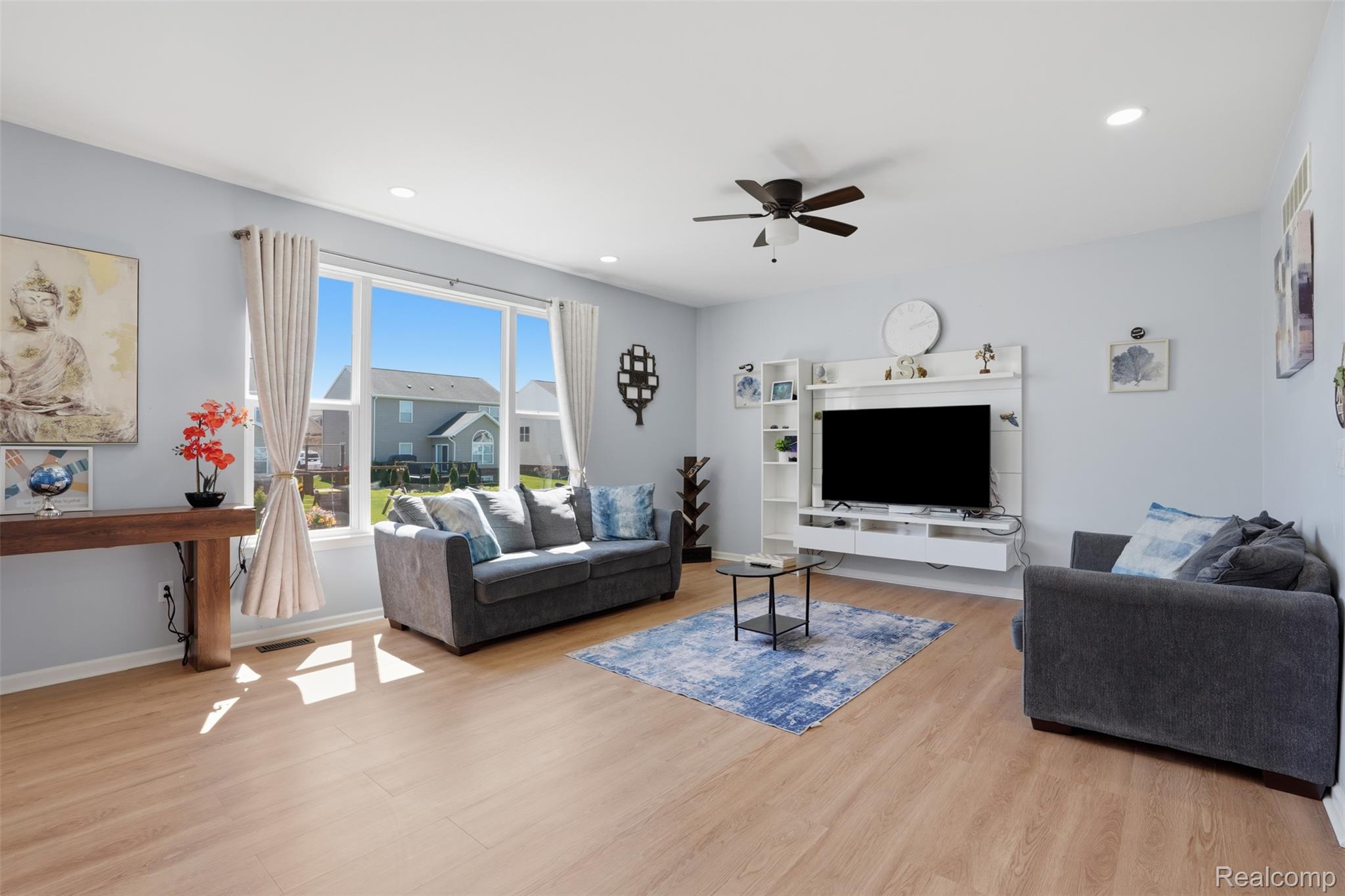 59625 Twin Pines Drive