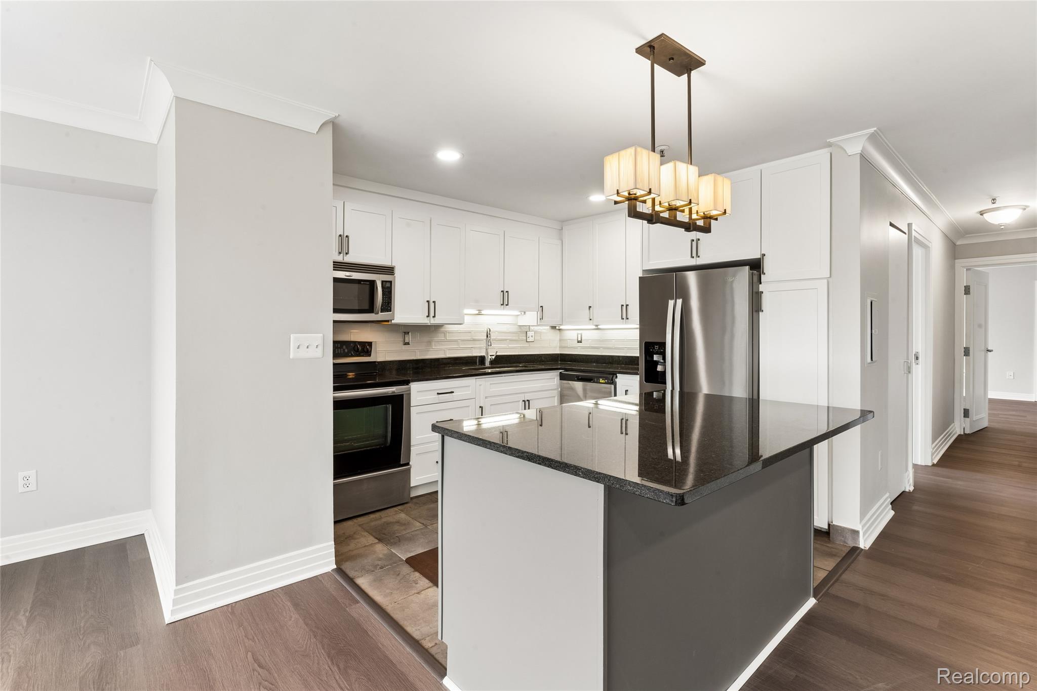 1001 W Jefferson Avenue Unit: 2a