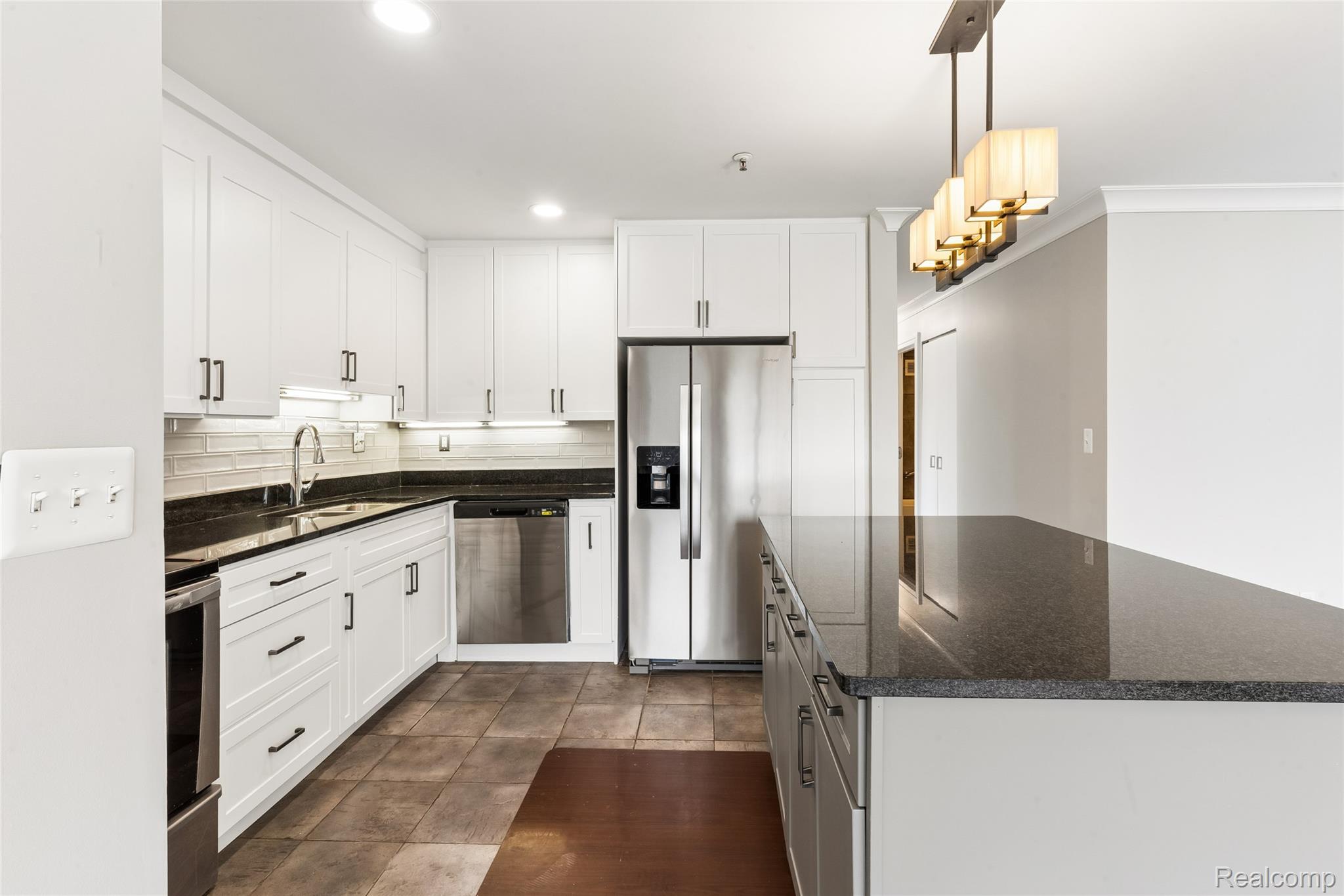 1001 W Jefferson Avenue Unit: 2a