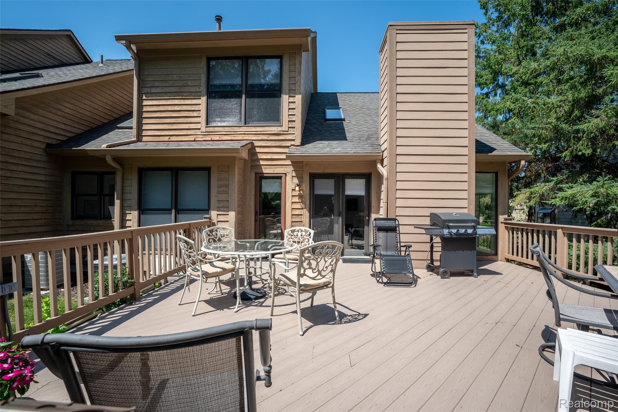2039 Bancroft Drive