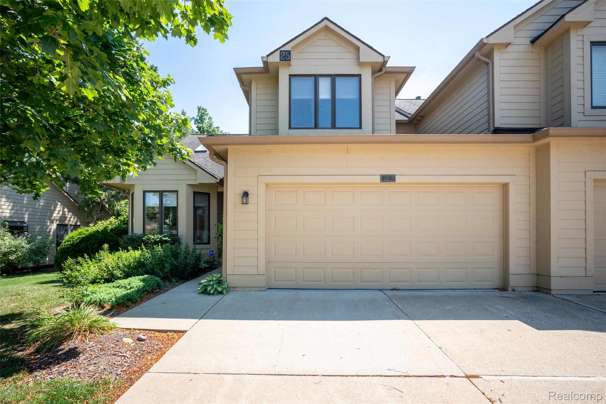 2039 Bancroft Drive