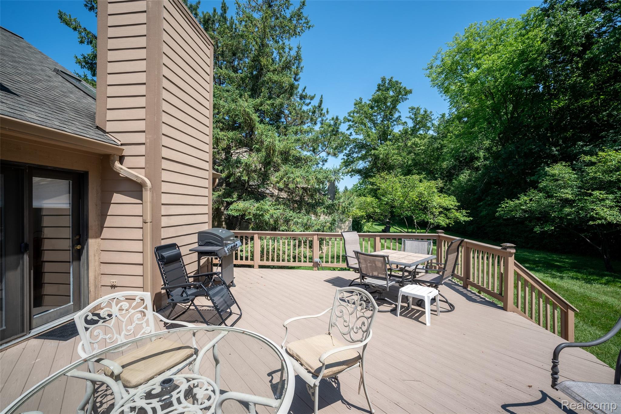 2039 Bancroft Drive