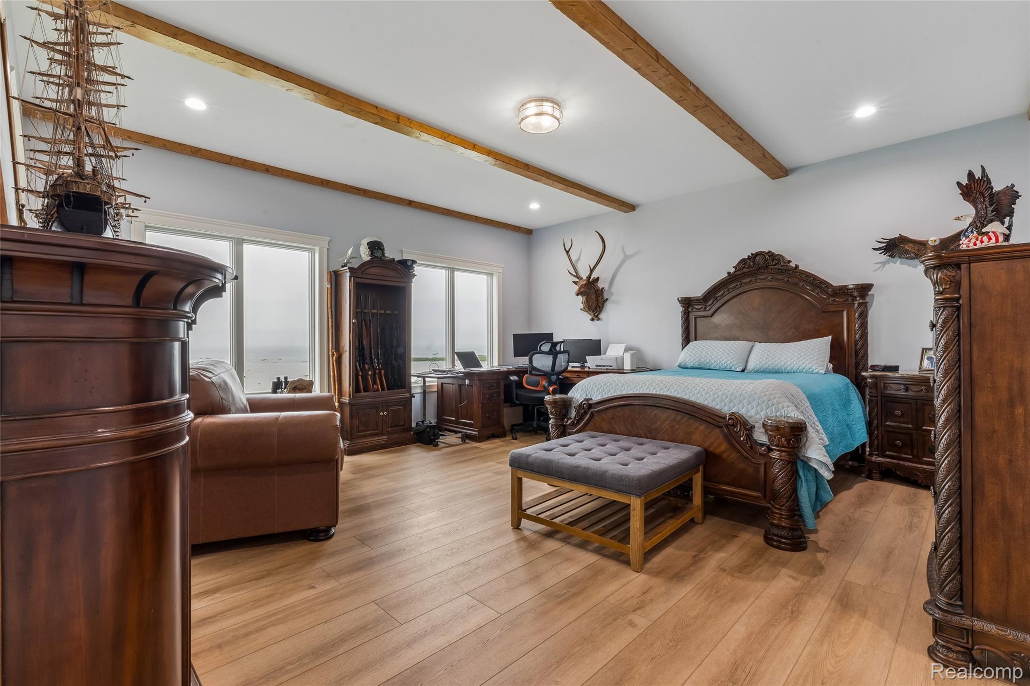 5110 Shorefront Lane