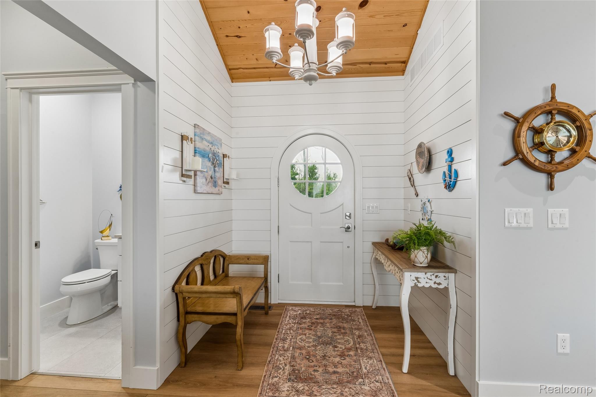 5110 Shorefront Lane