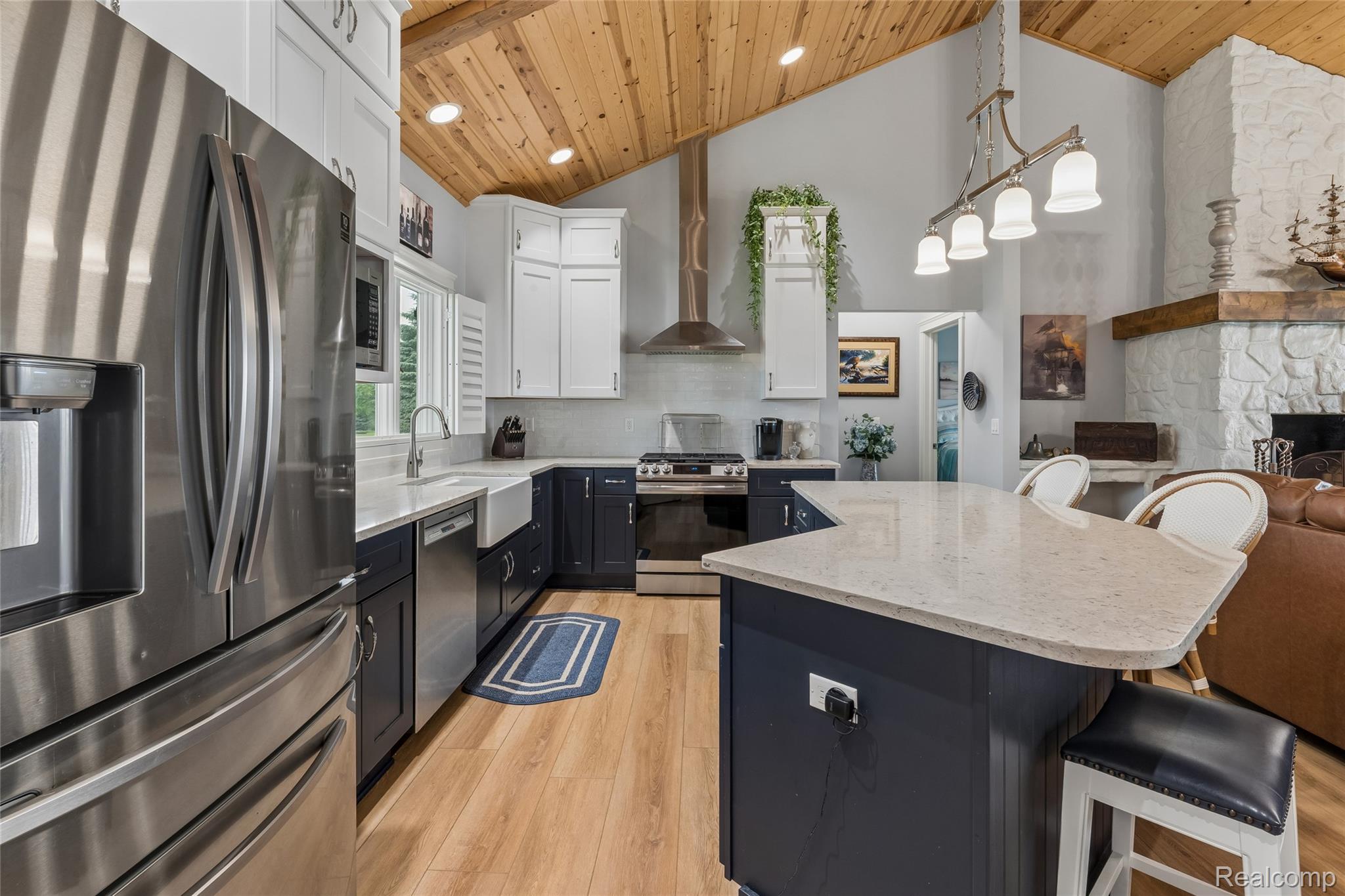5110 Shorefront Lane