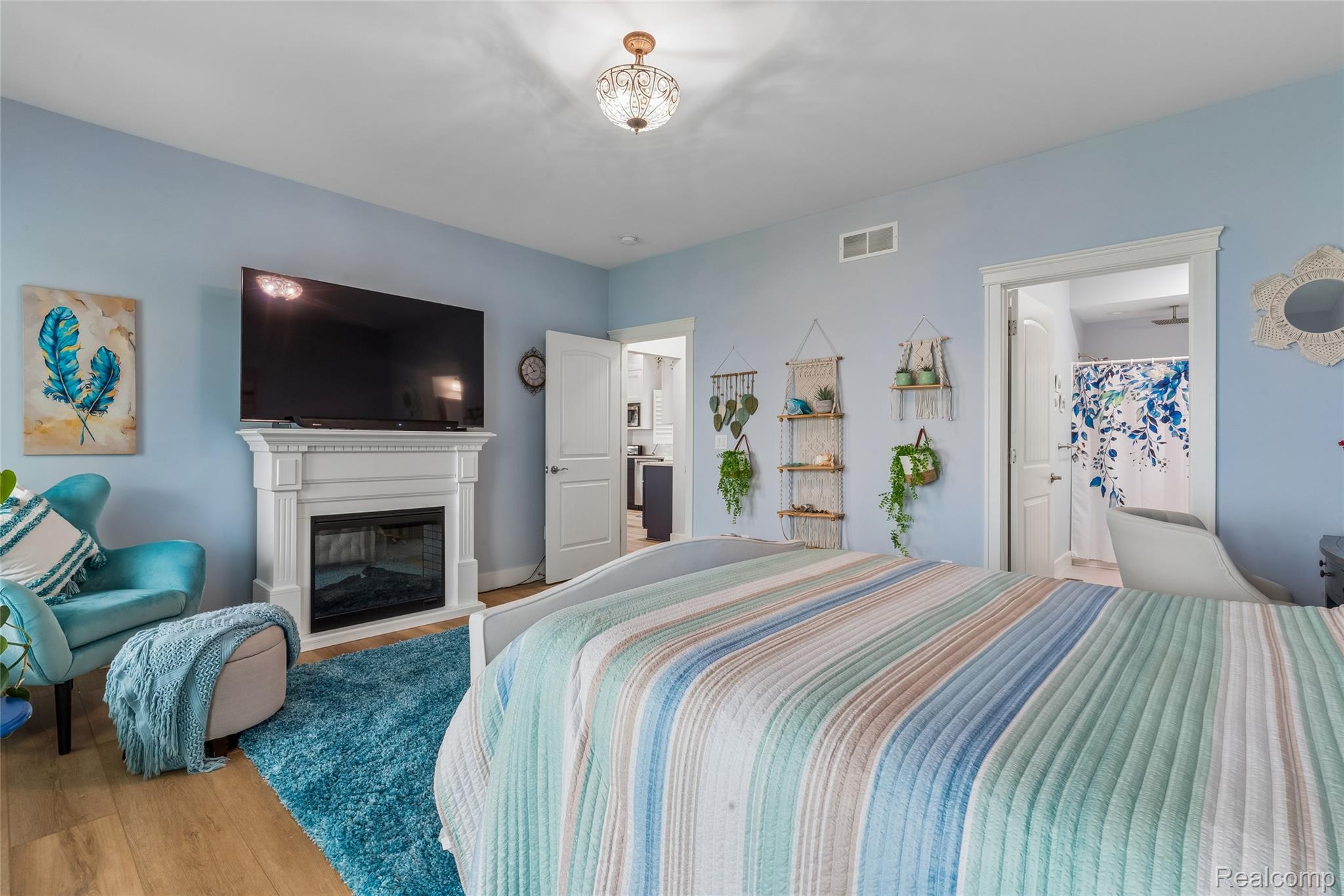 5110 Shorefront Lane