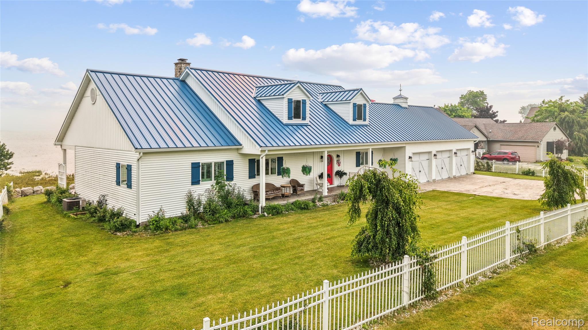 5110 Shorefront Lane