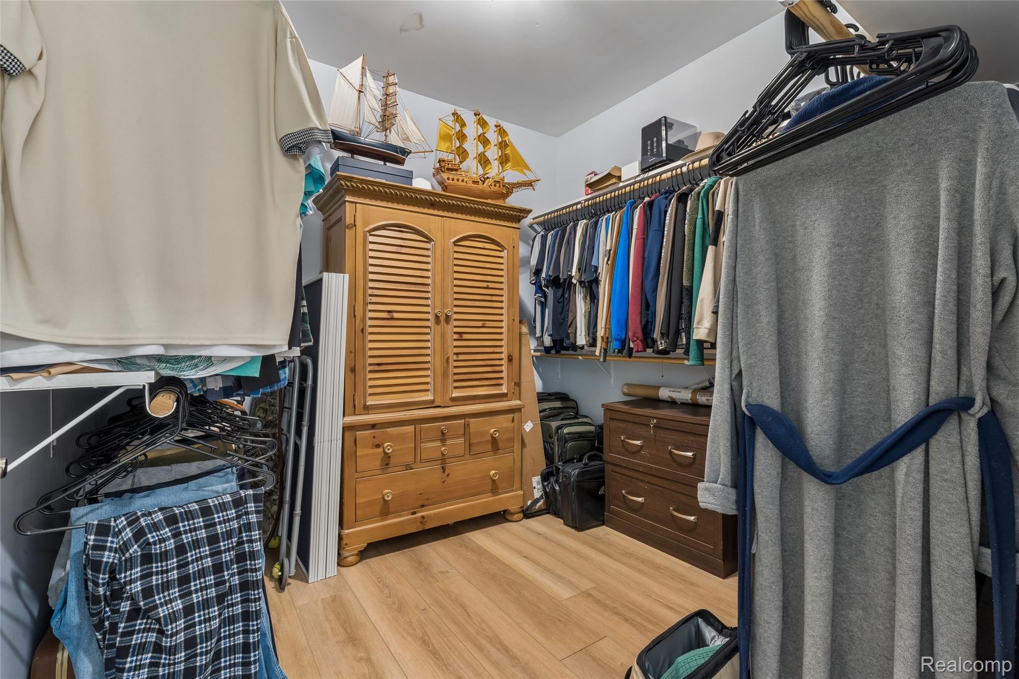 5110 Shorefront Lane