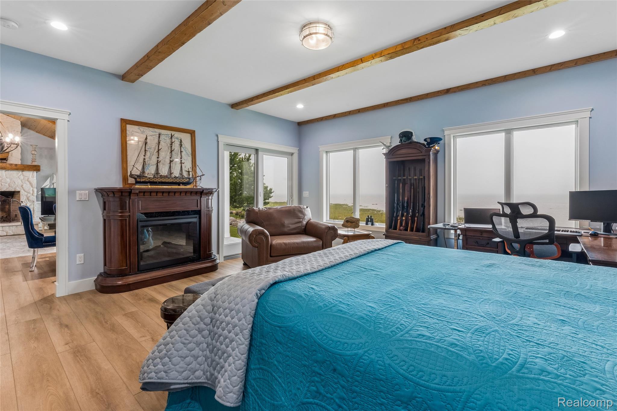 5110 Shorefront Lane