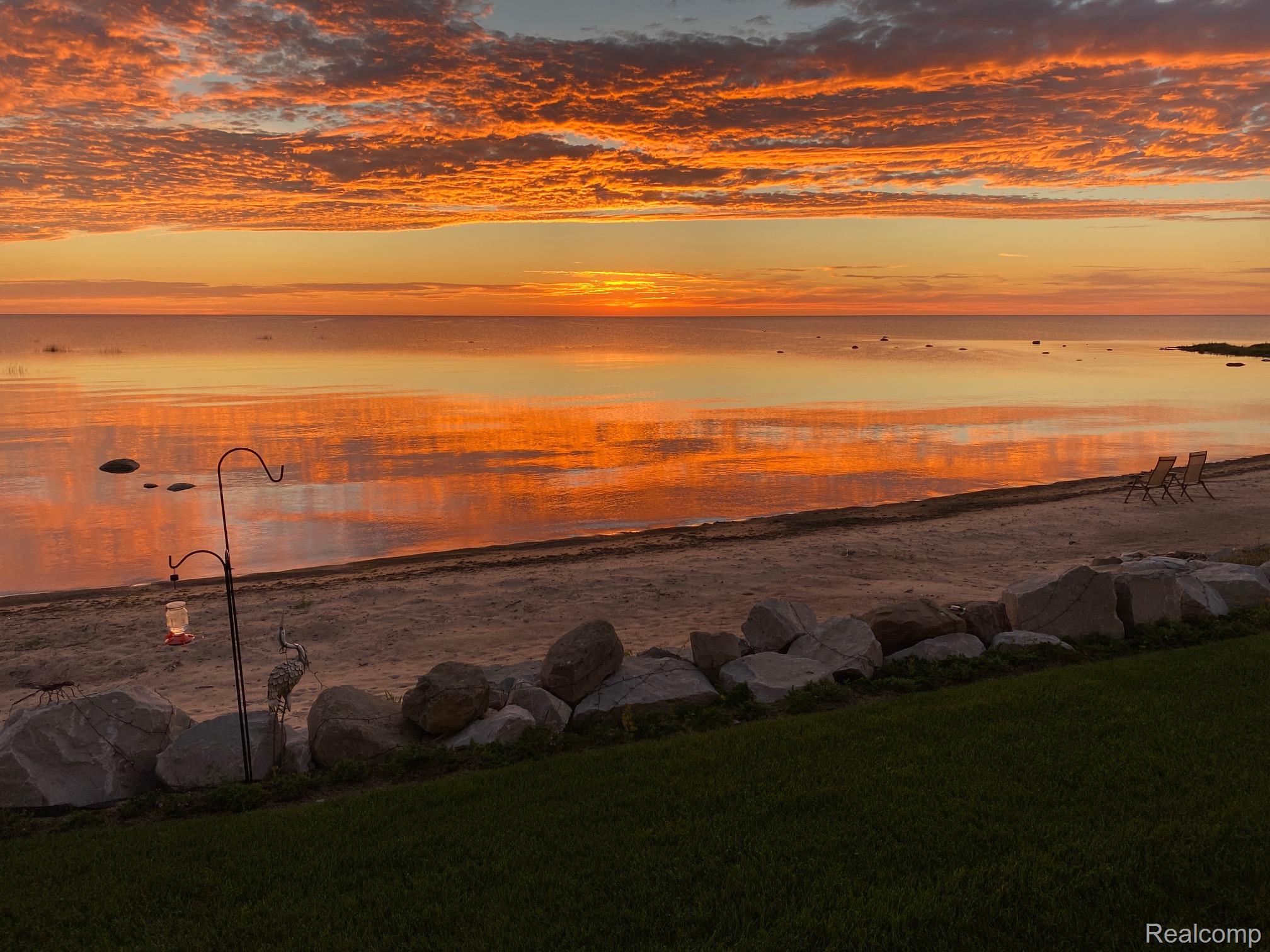5110 Shorefront Lane