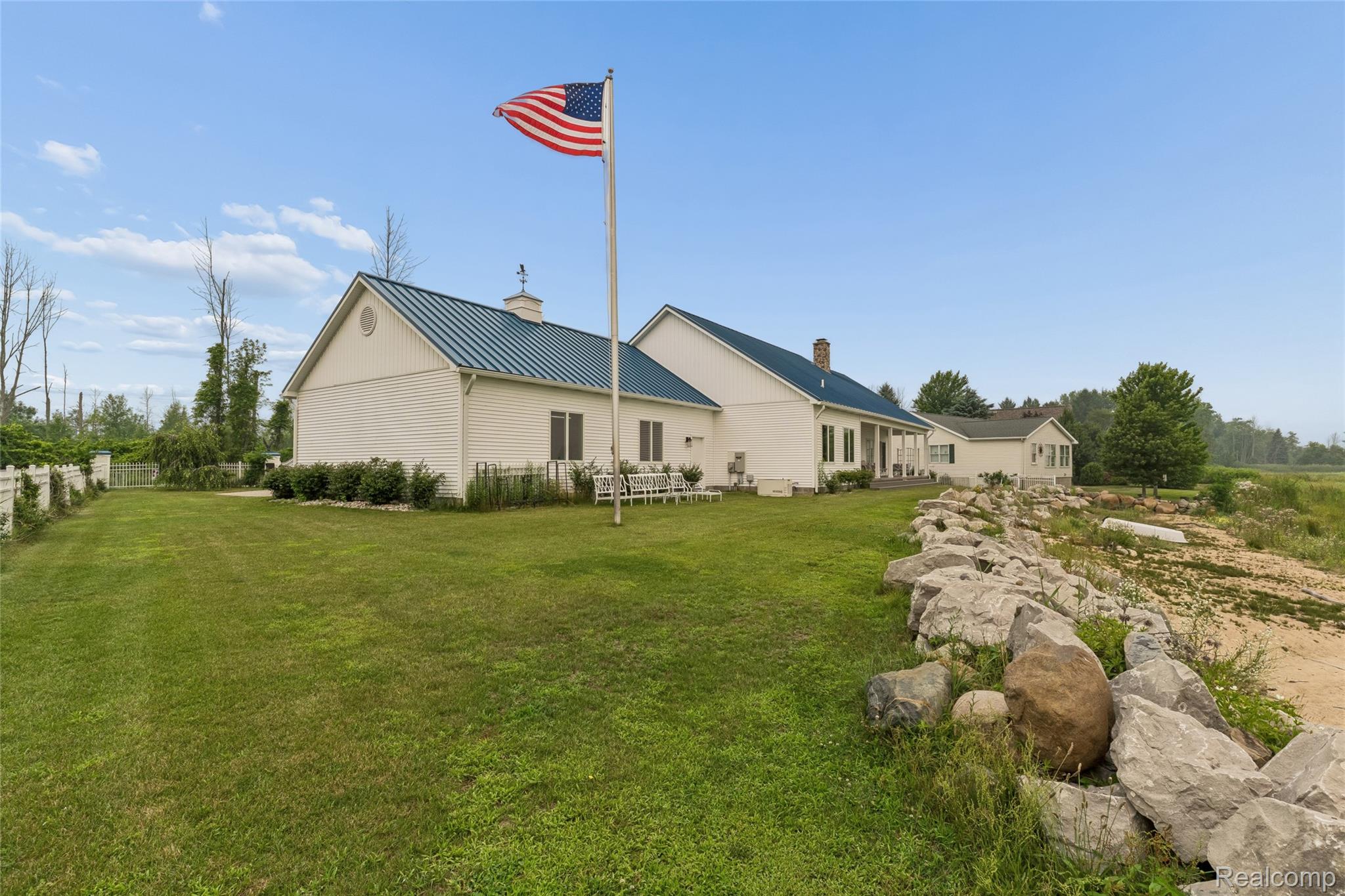 5110 Shorefront Lane