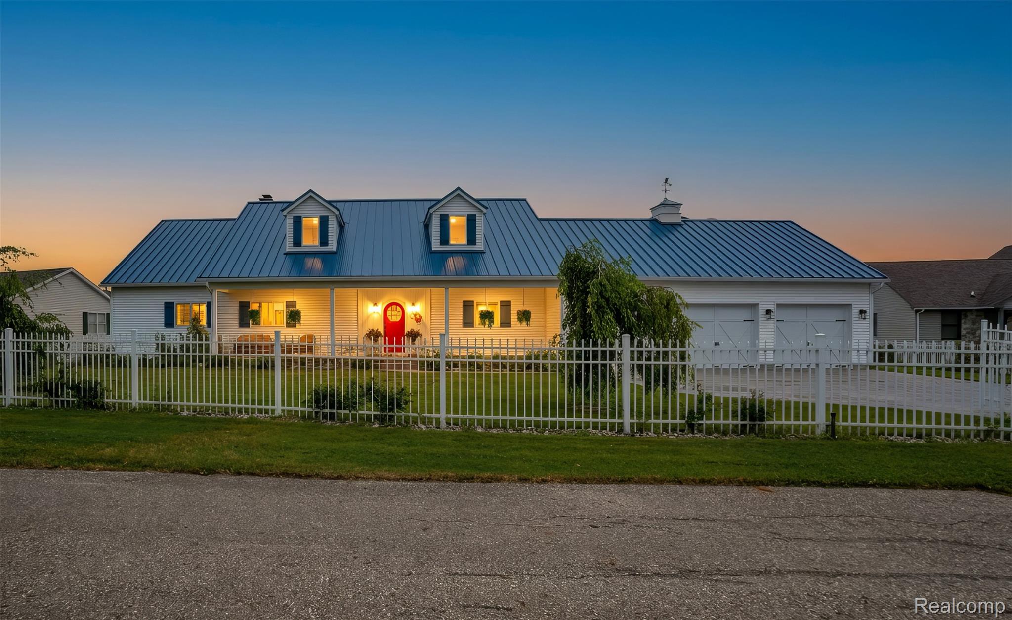 5110 Shorefront Lane