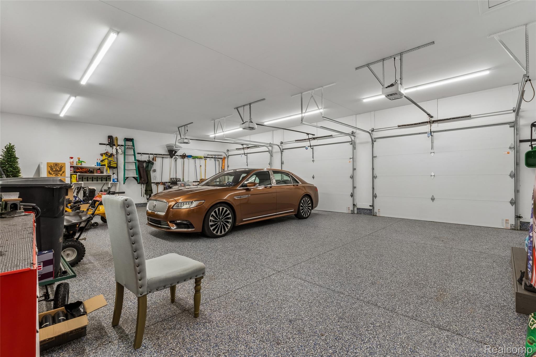 5110 Shorefront Lane