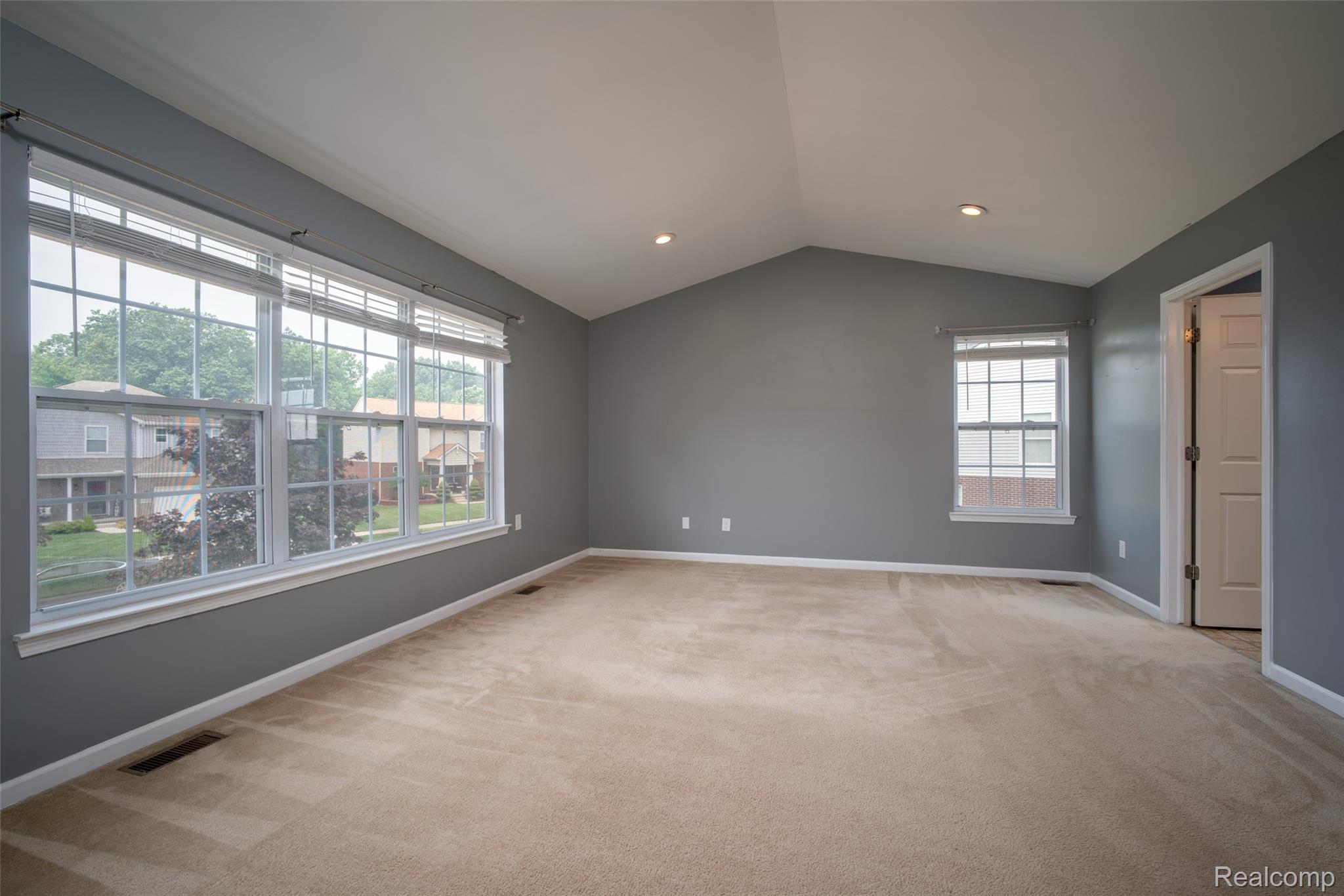 10117 Island Lake Drive