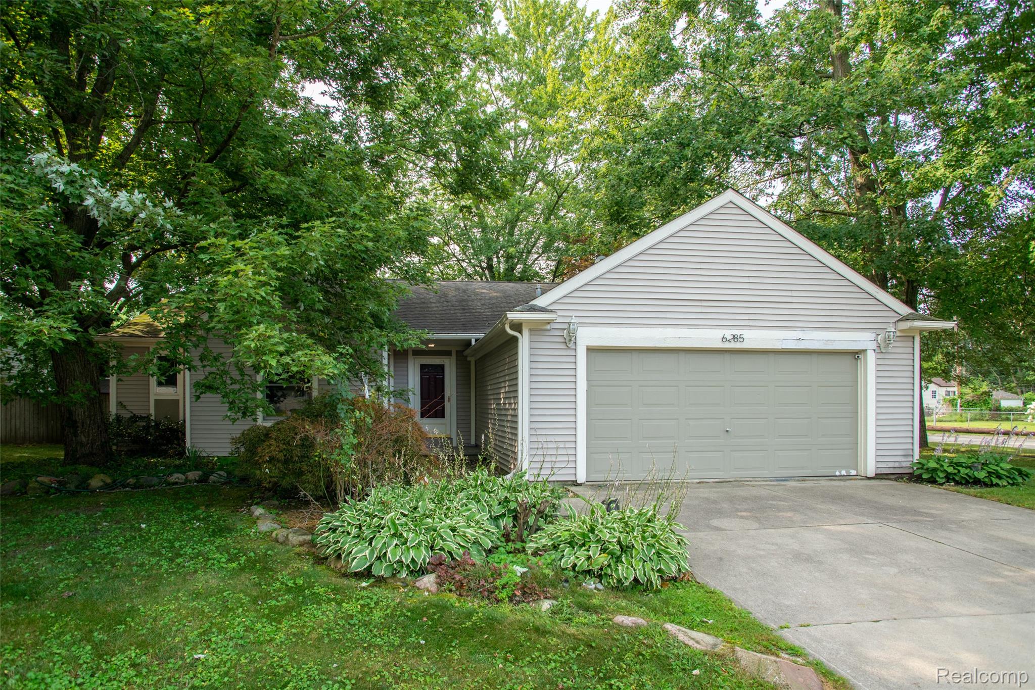 26085 Superior Road