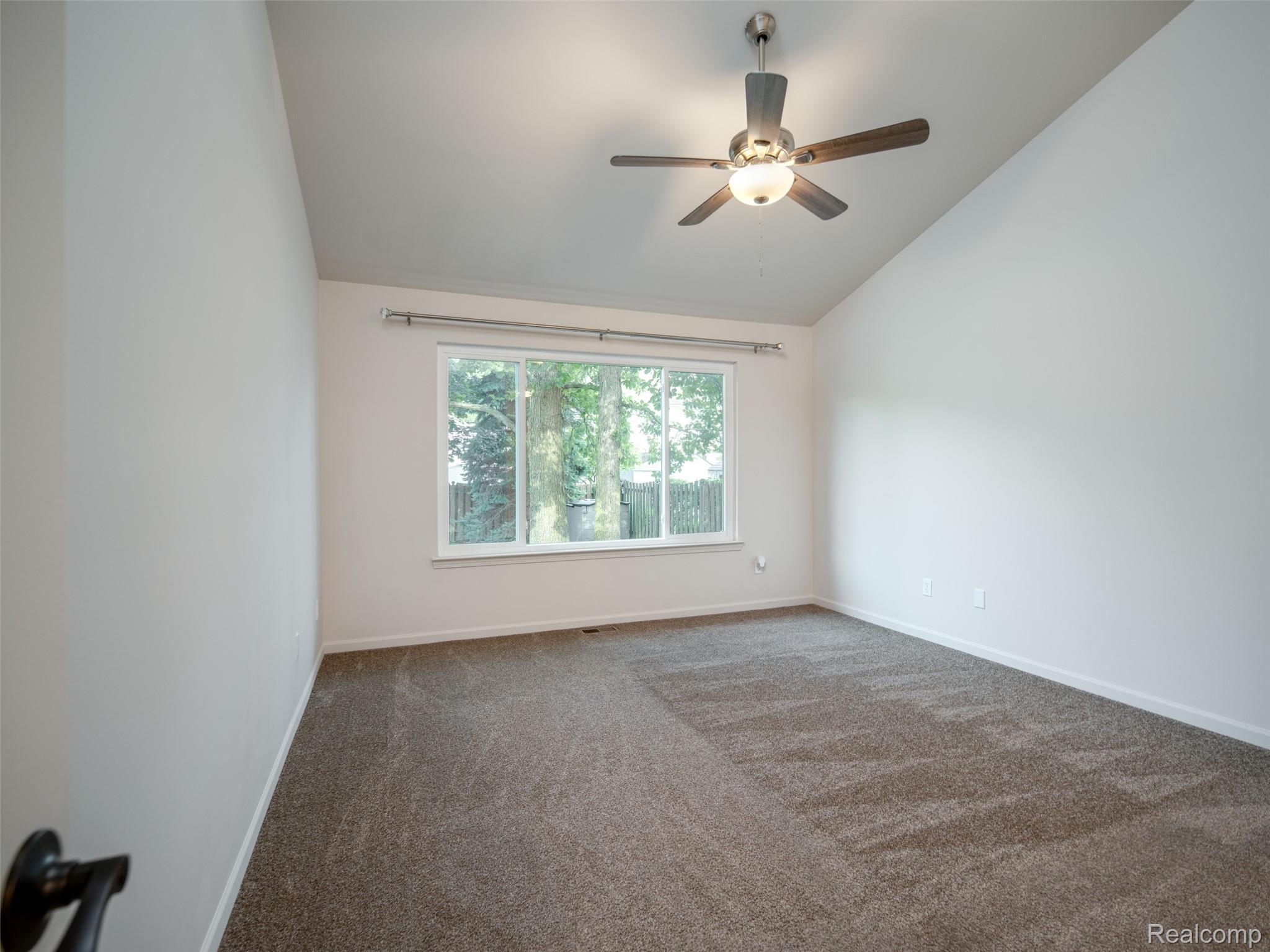 19108 Red Oak Lane