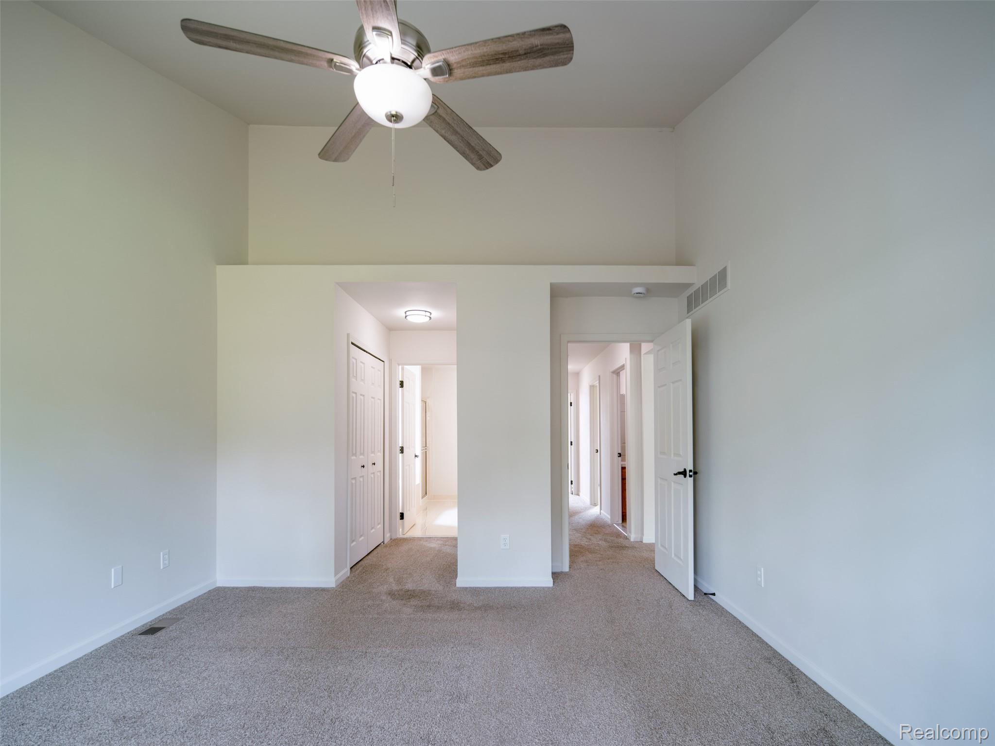 19108 Red Oak Lane