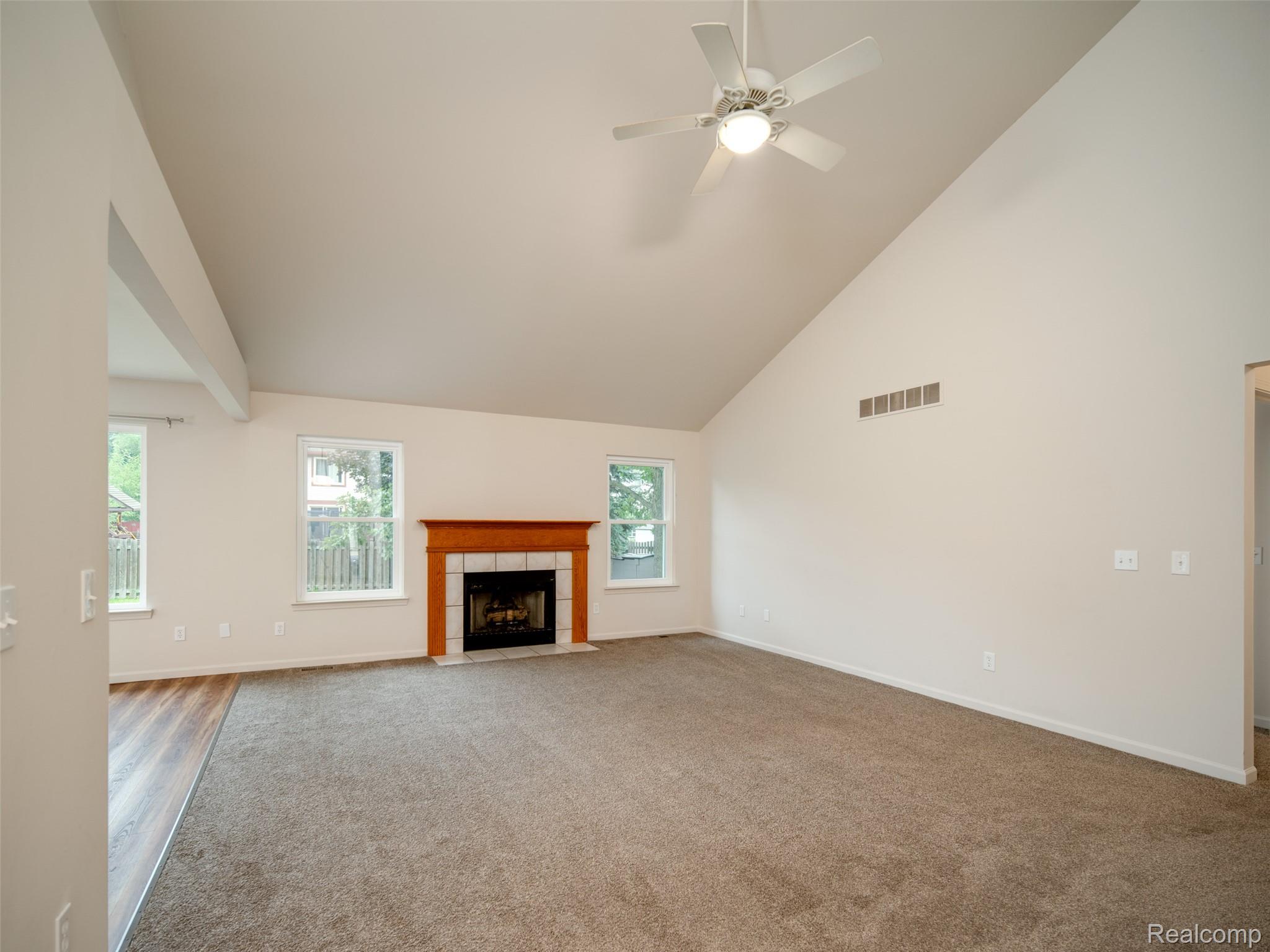 19108 Red Oak Lane
