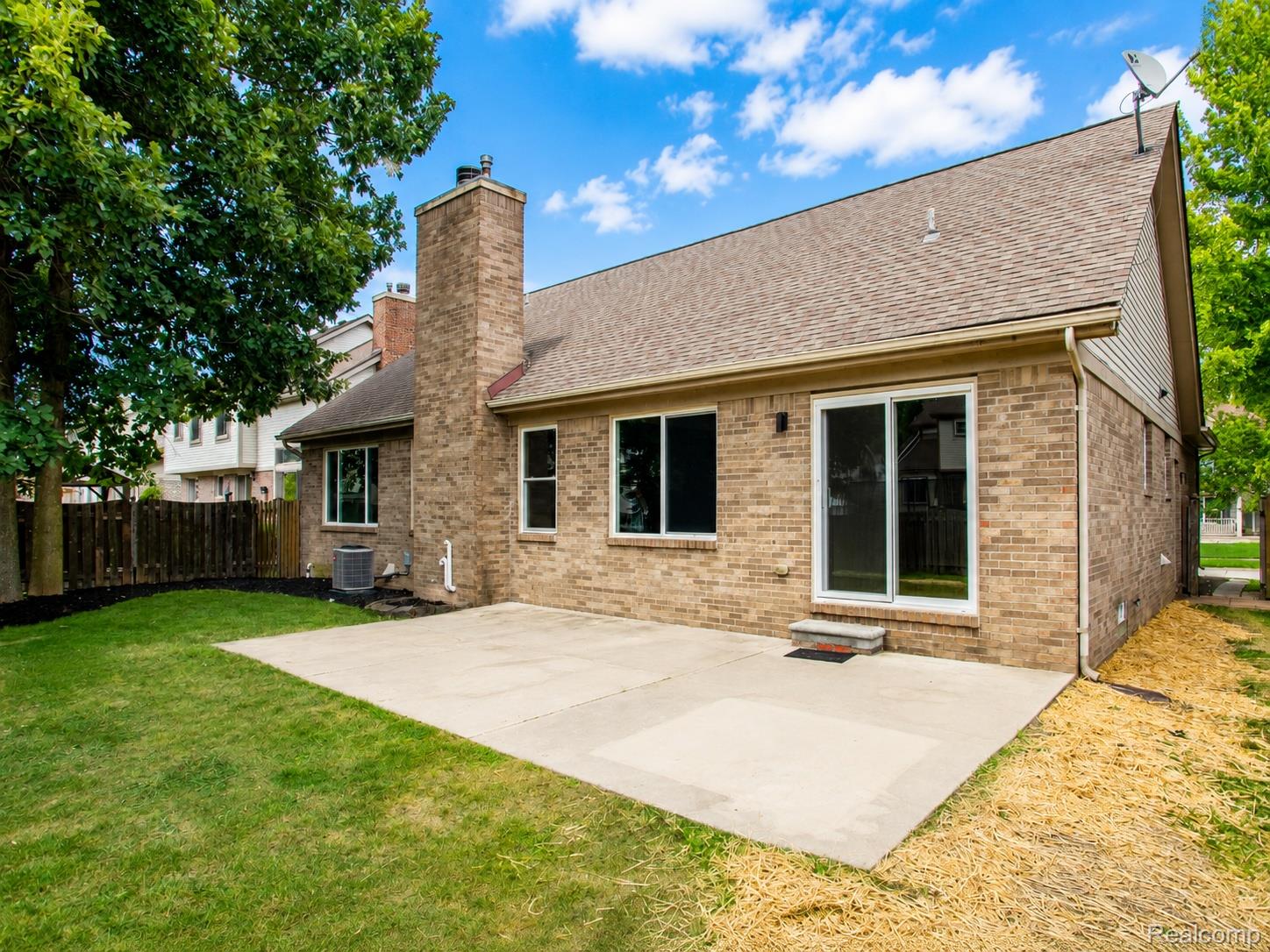 19108 Red Oak Lane