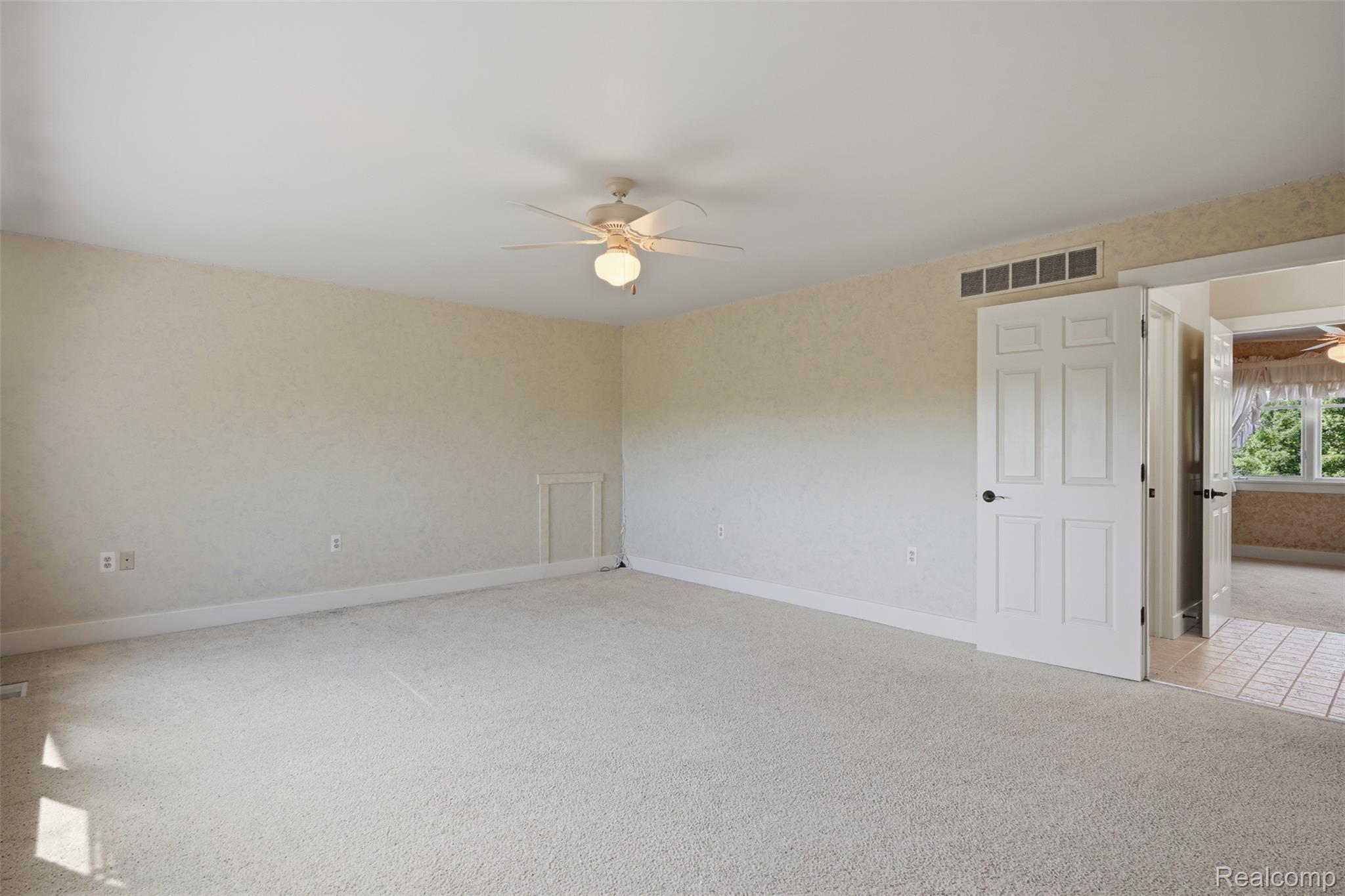 8861 Pleasantview