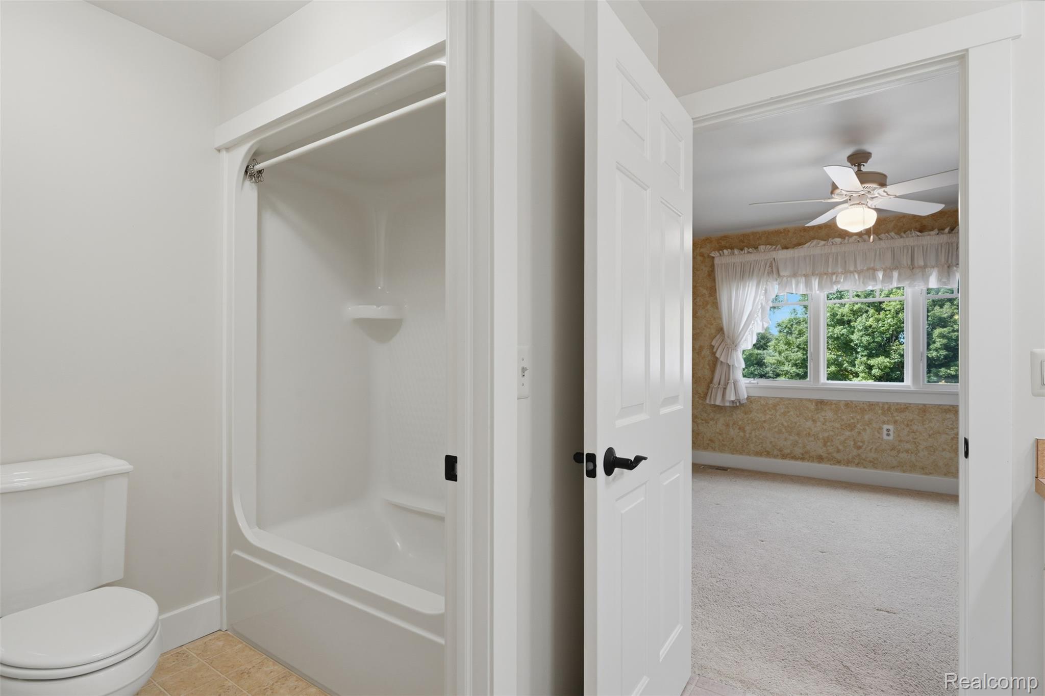 8861 Pleasantview