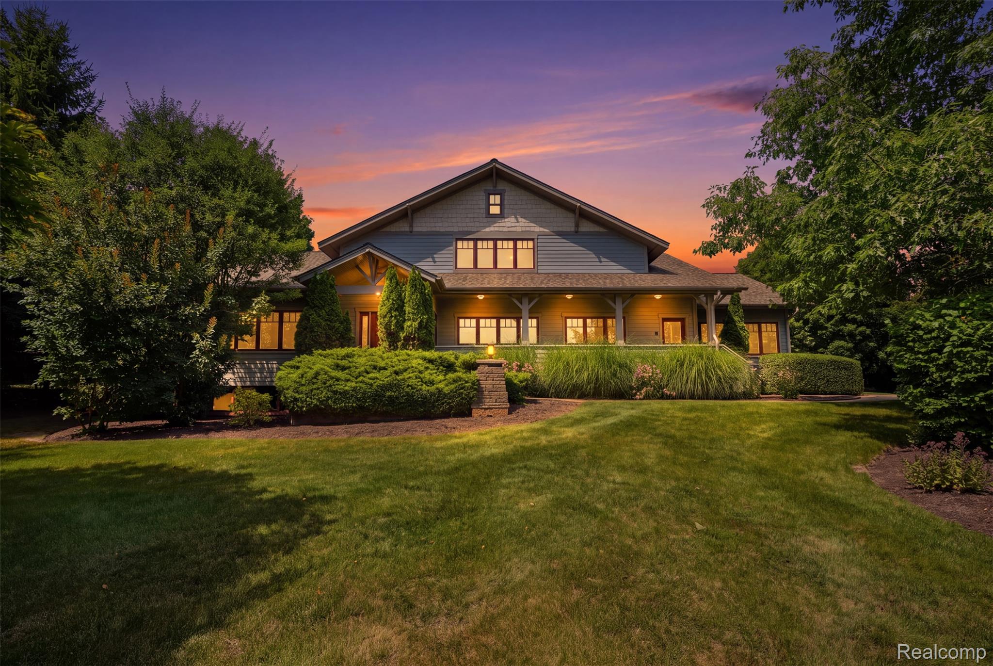 8861 Pleasantview