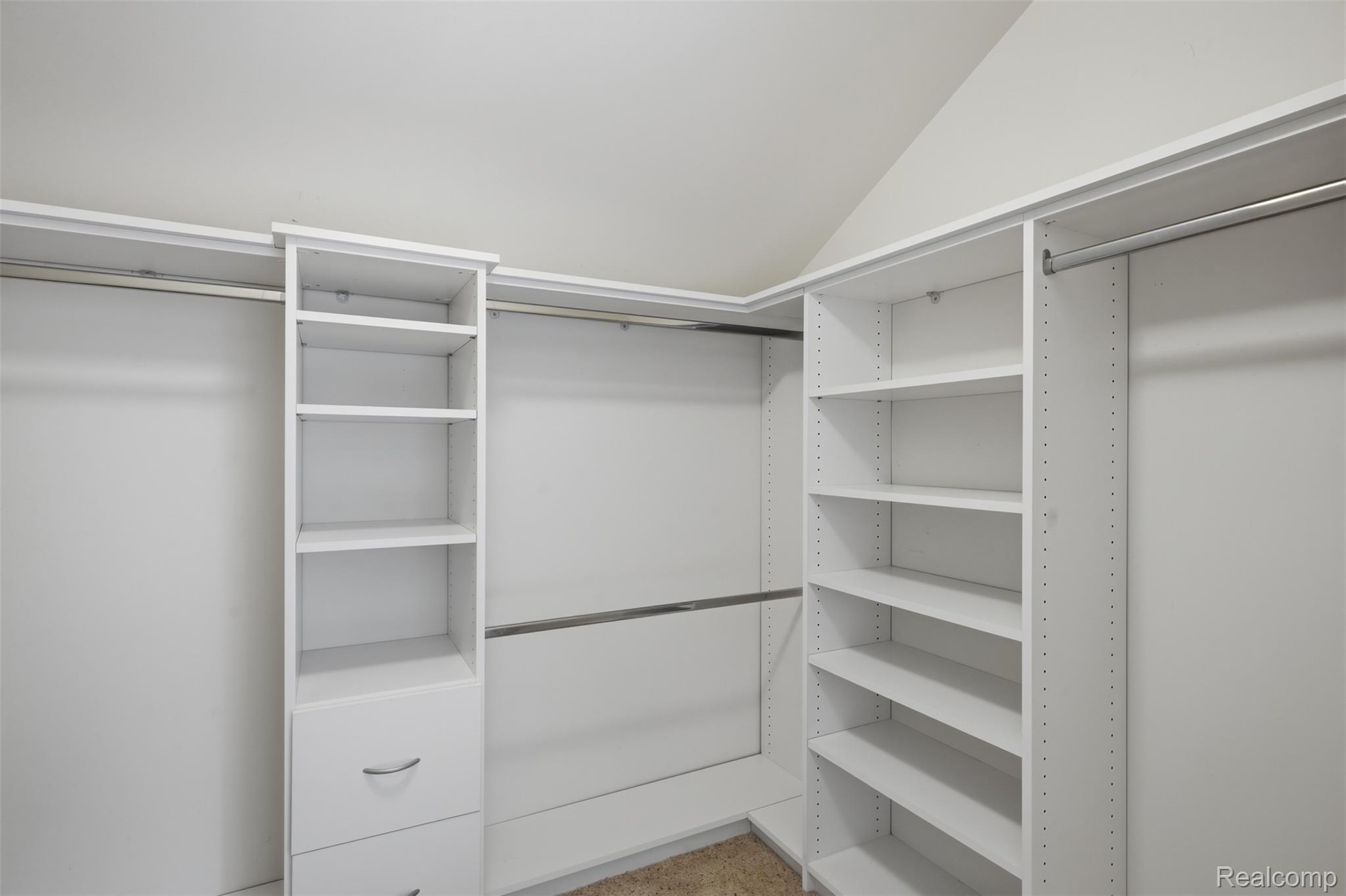 8861 Pleasantview