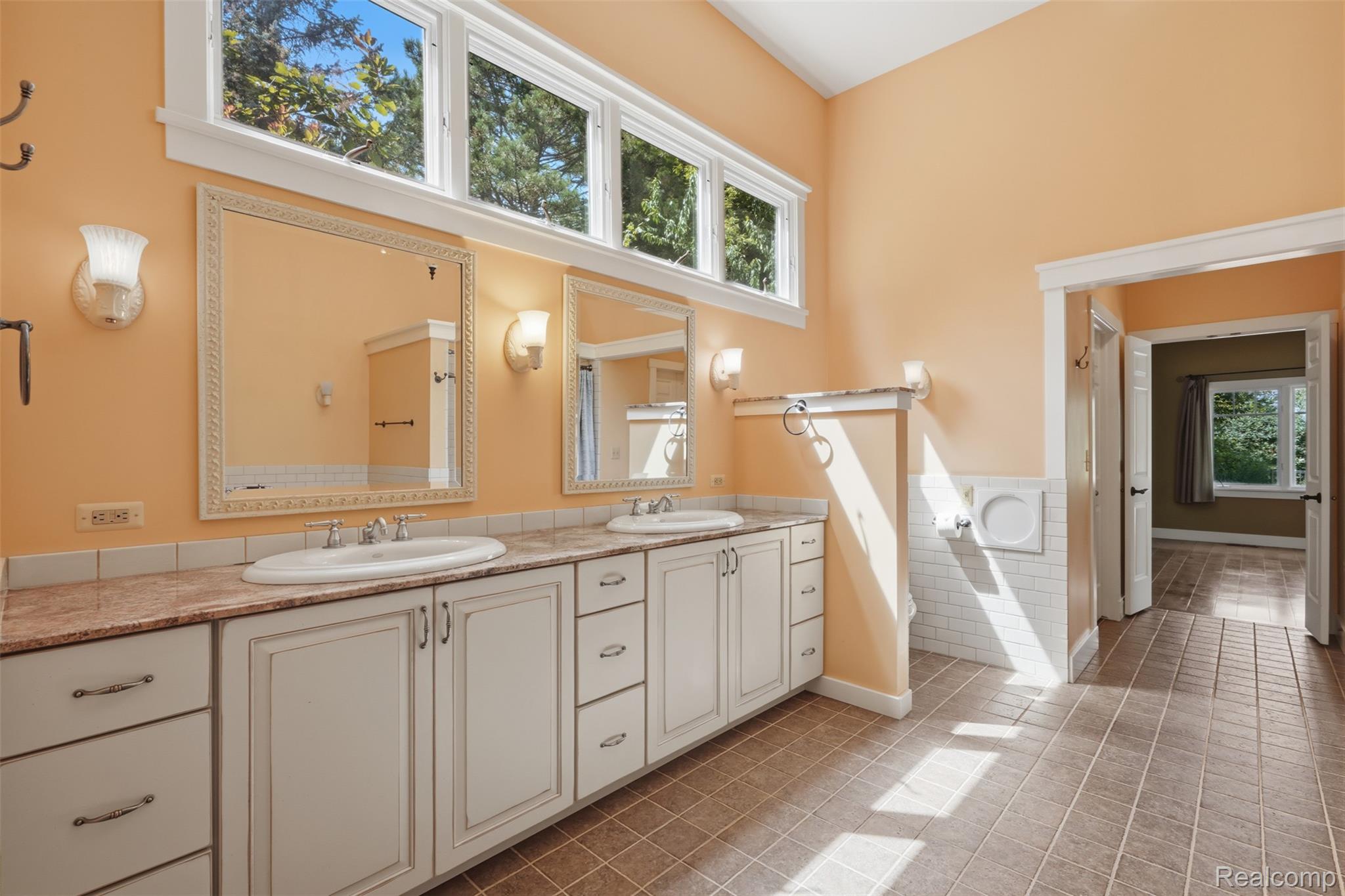 8861 Pleasantview