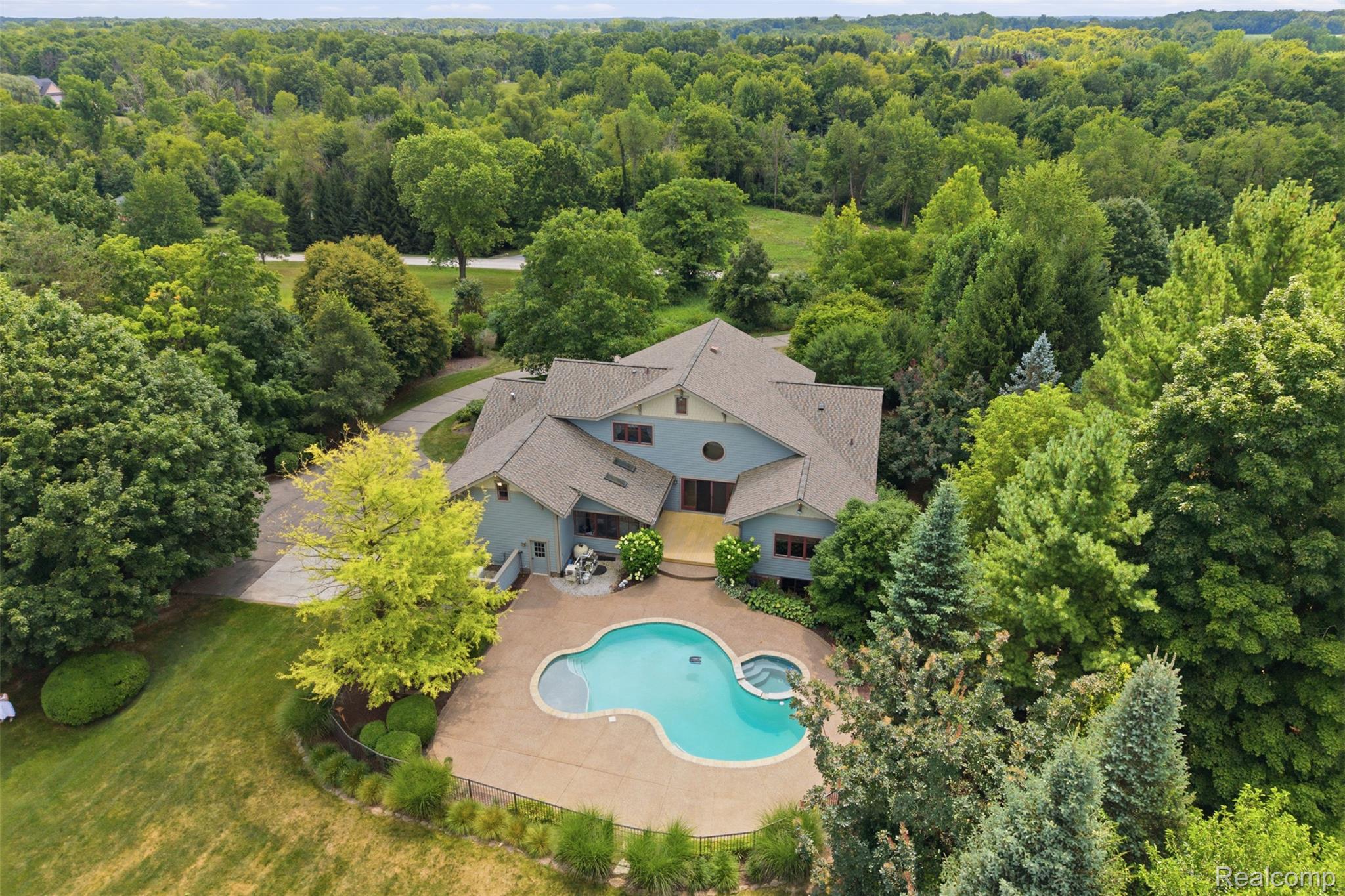 8861 Pleasantview