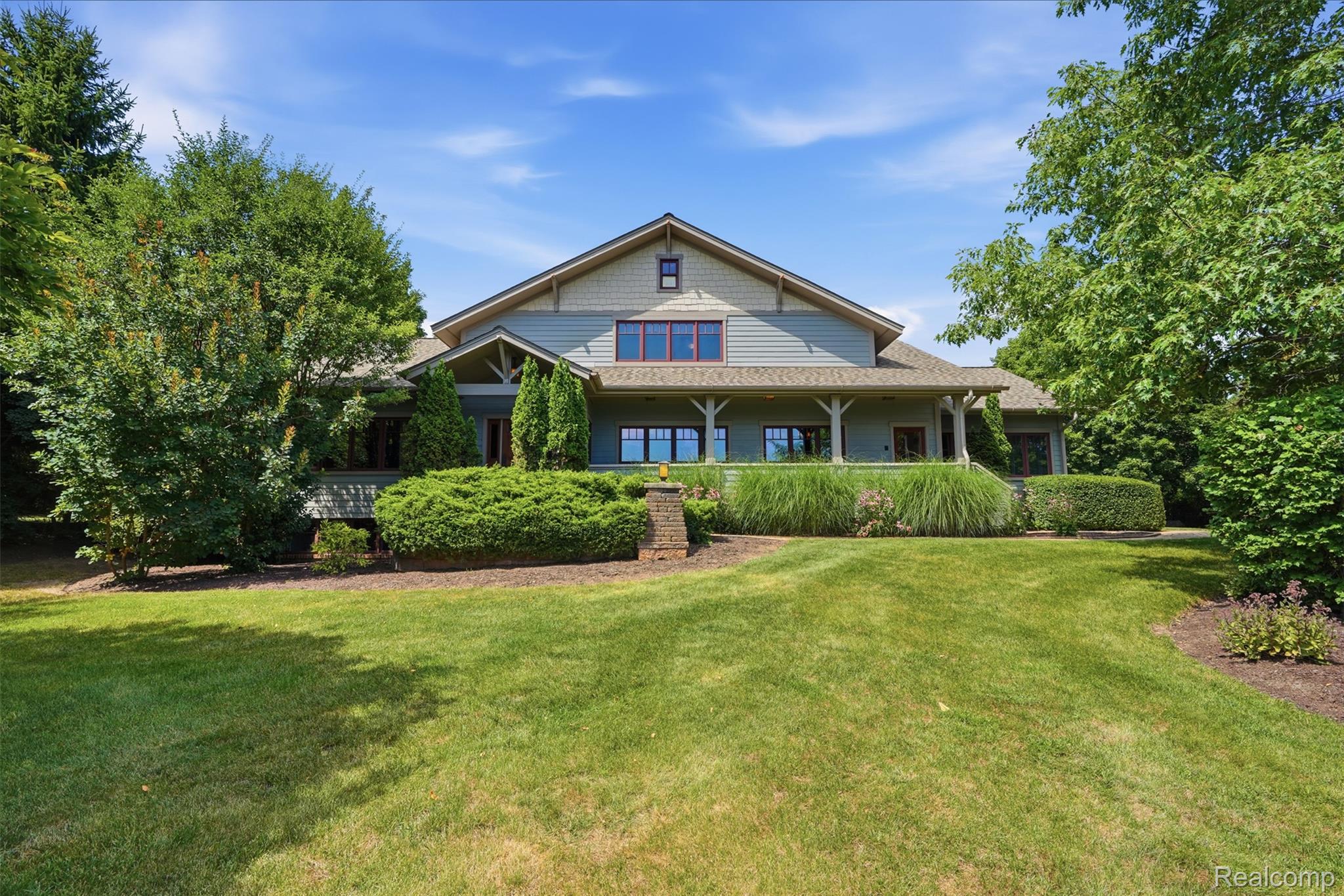 8861 Pleasantview