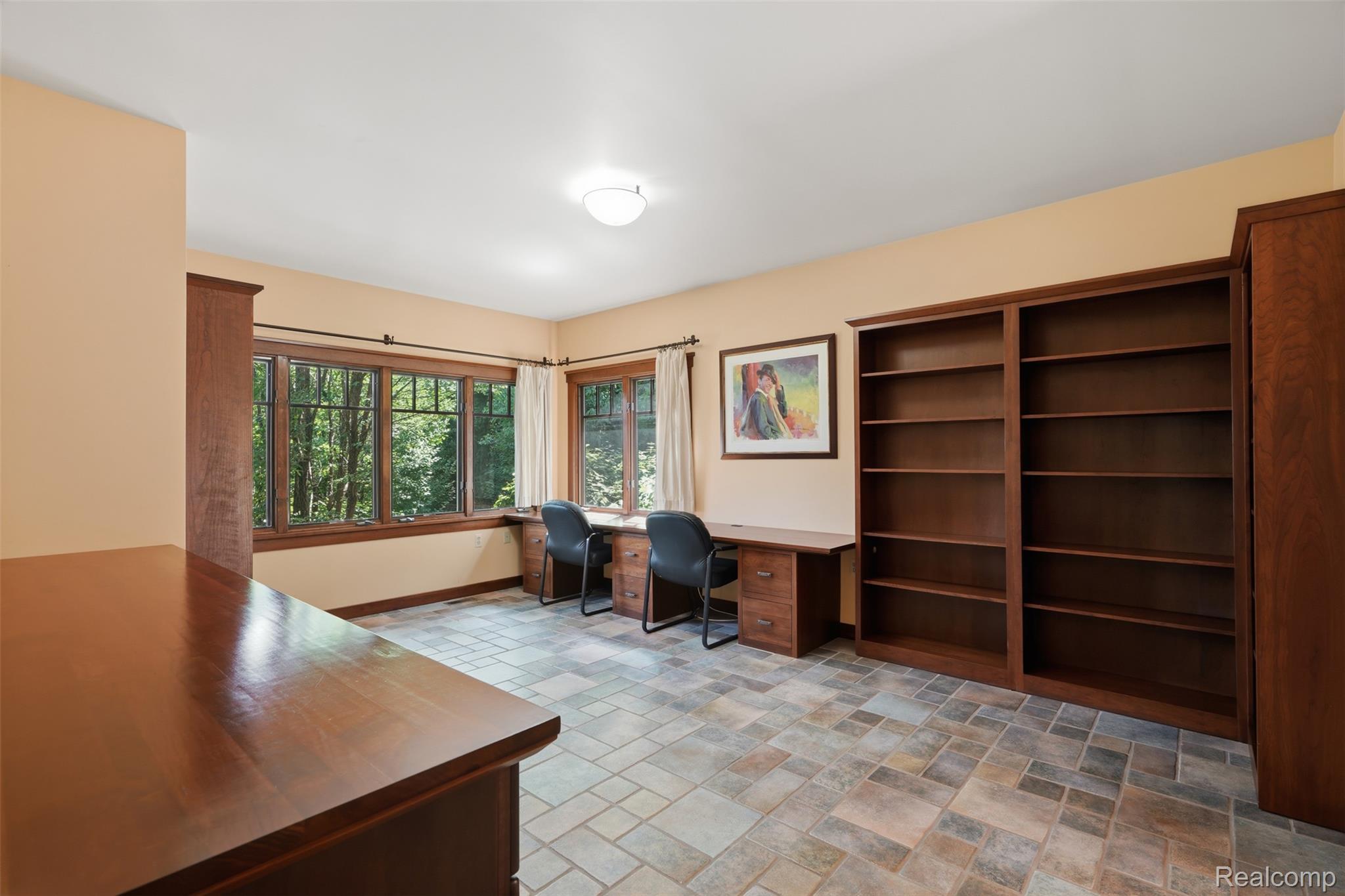 8861 Pleasantview