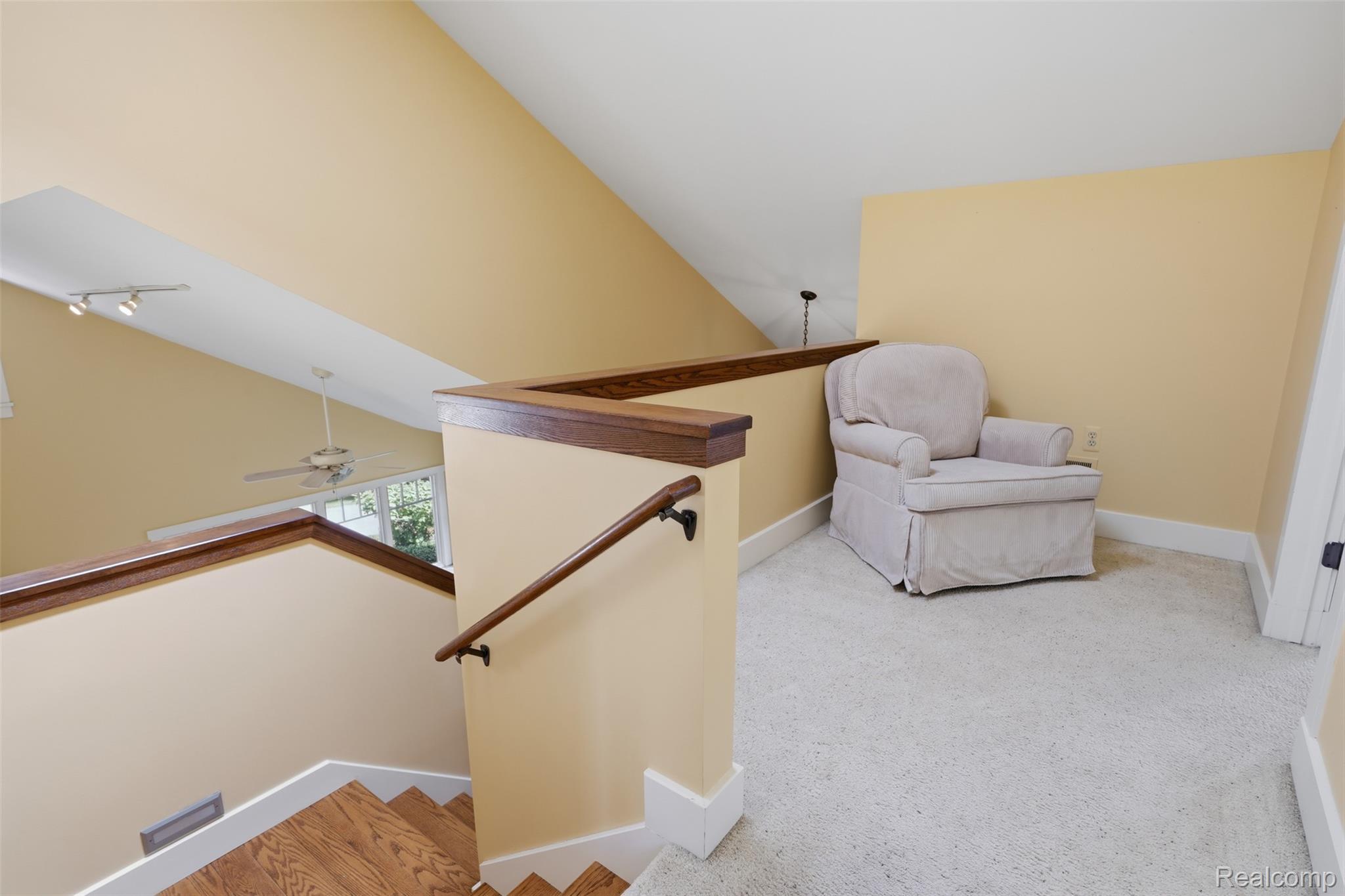 8861 Pleasantview