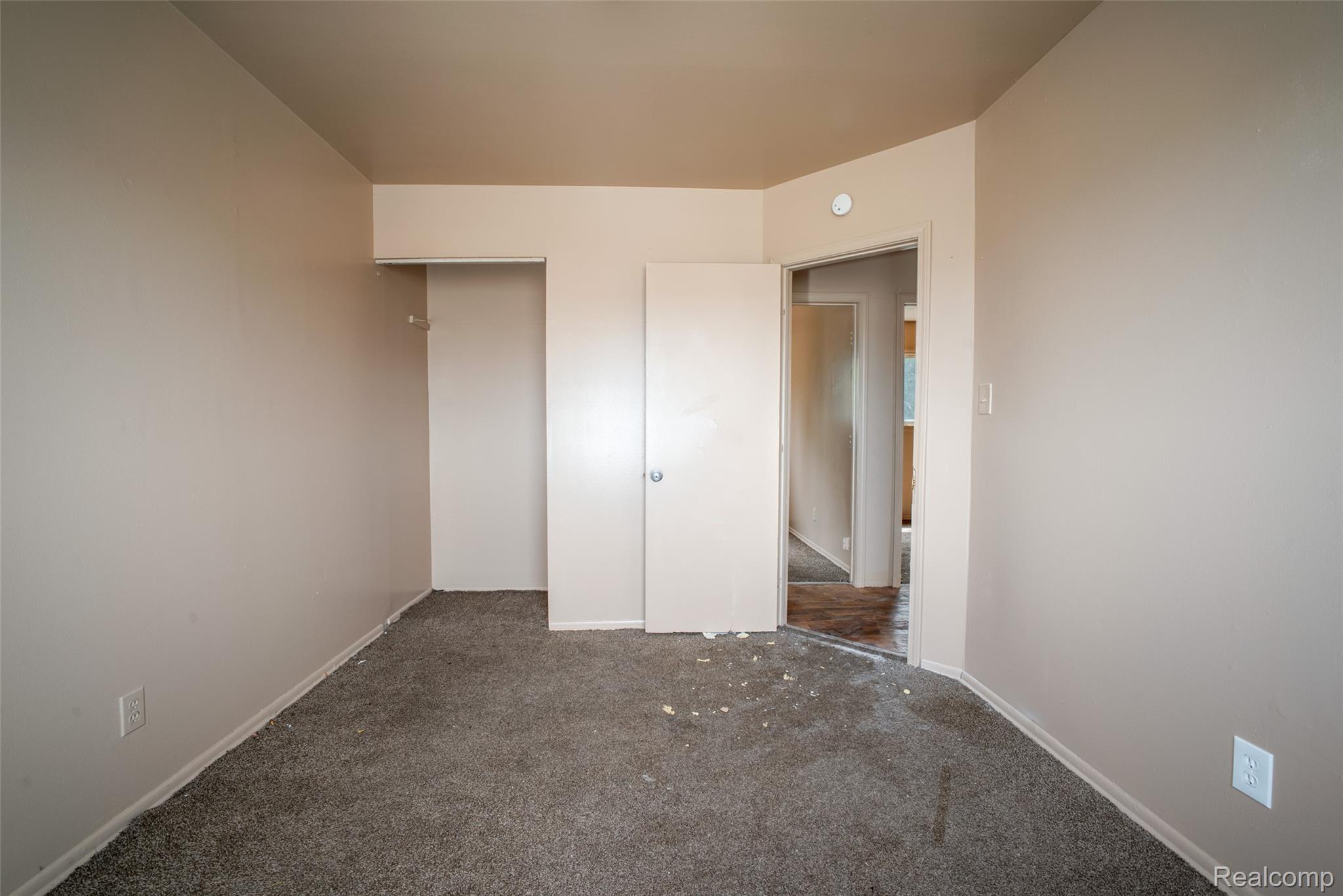 2045 Flamingo Drive