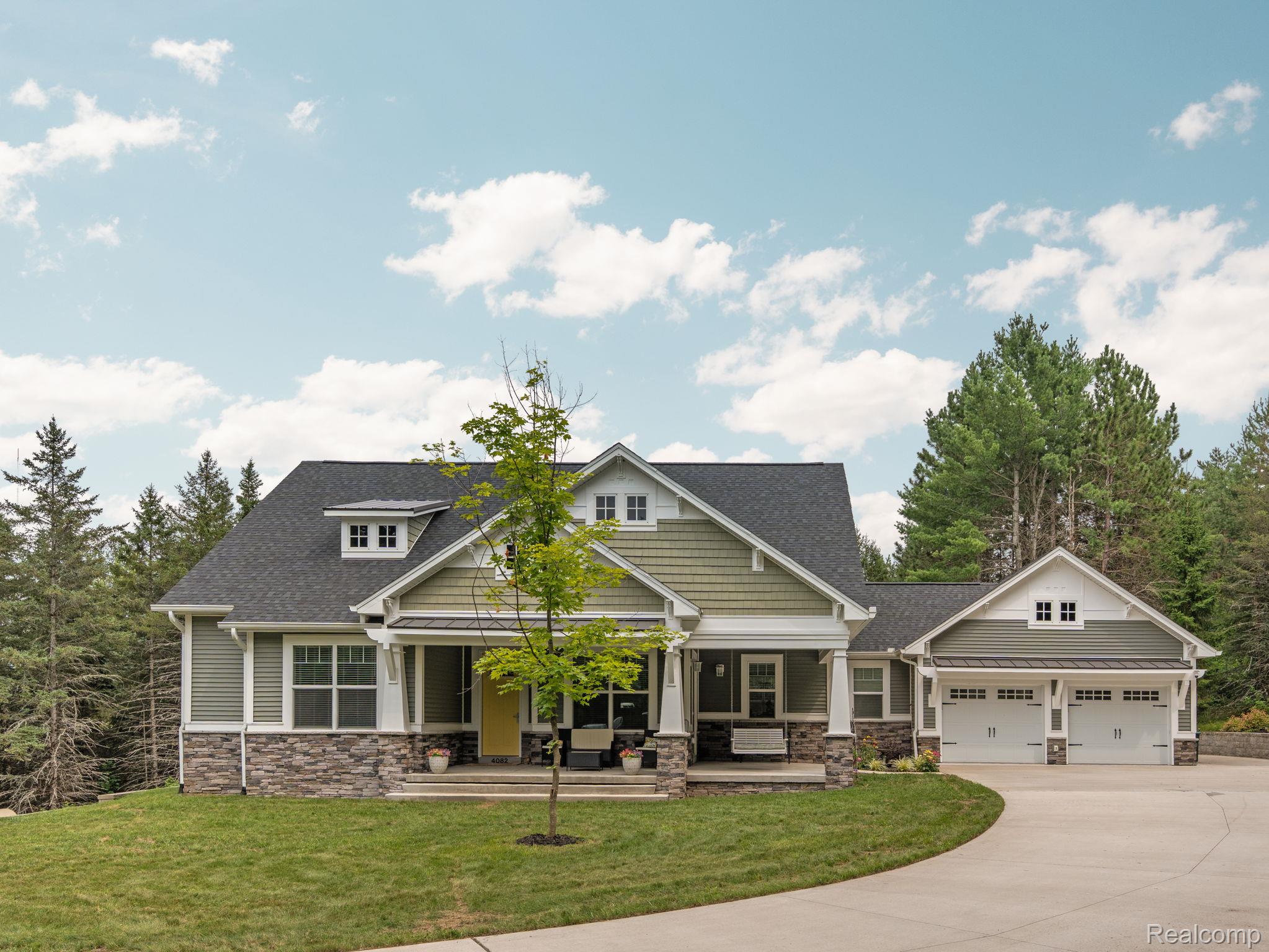 4082 County Road 612 NE