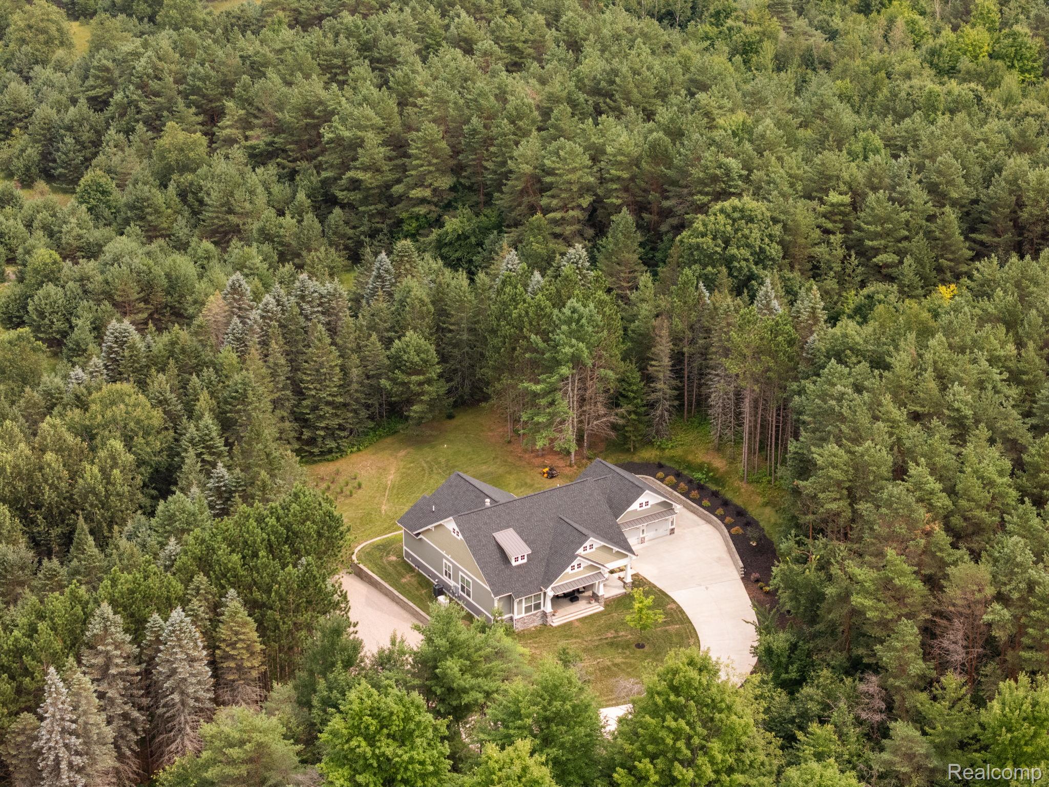 4082 County Road 612 NE