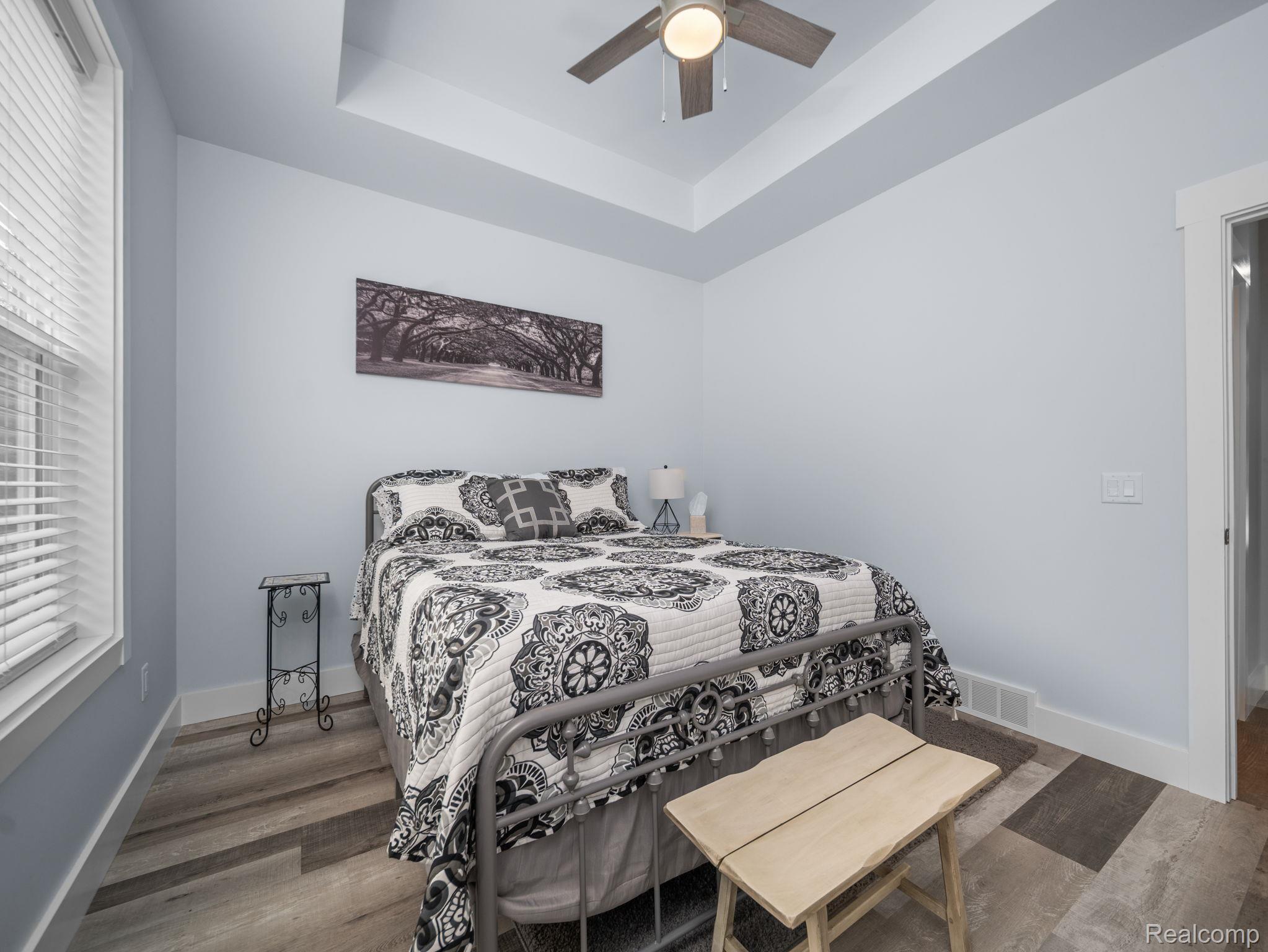 4082 County Road 612 NE