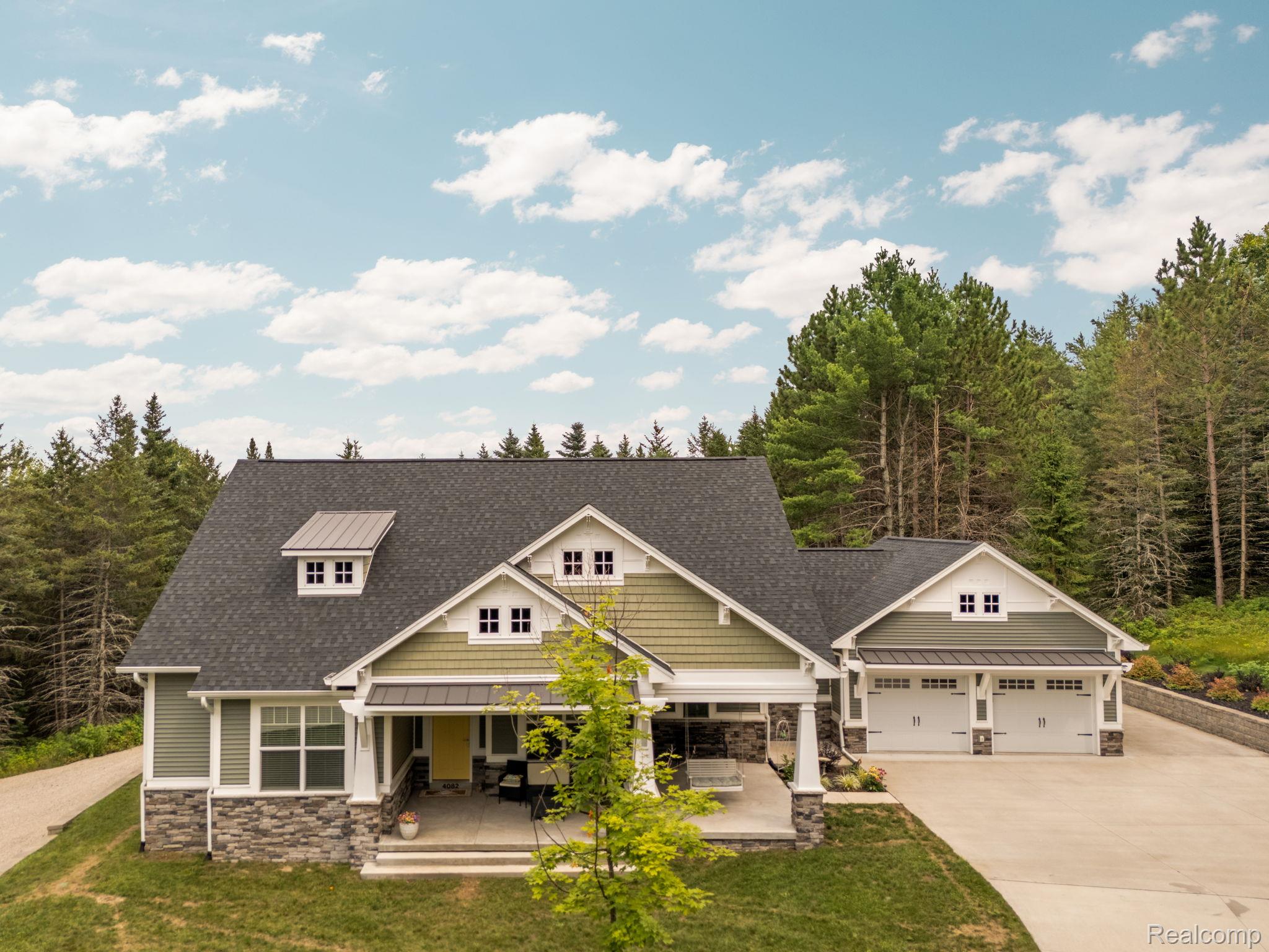 4082 County Road 612 NE