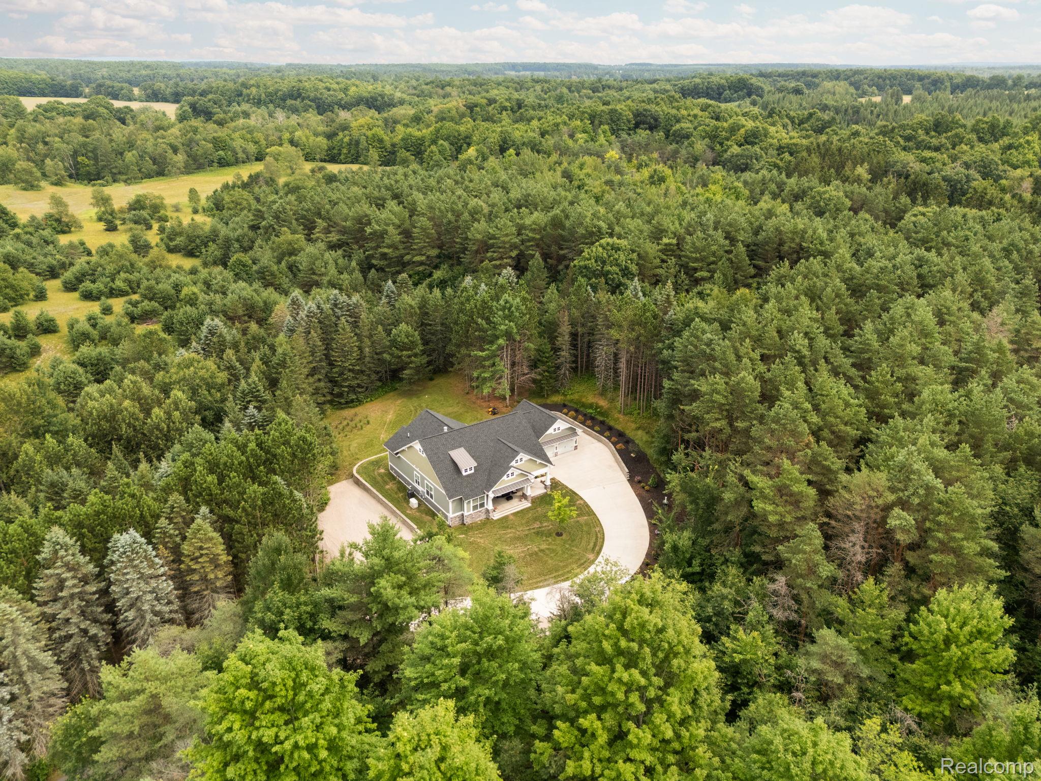 4082 County Road 612 NE