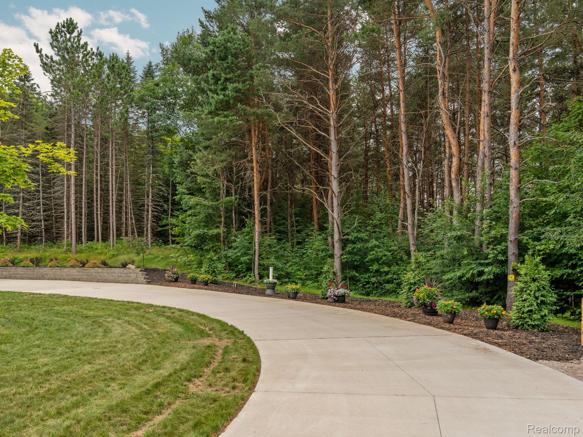 4082 County Road 612 NE
