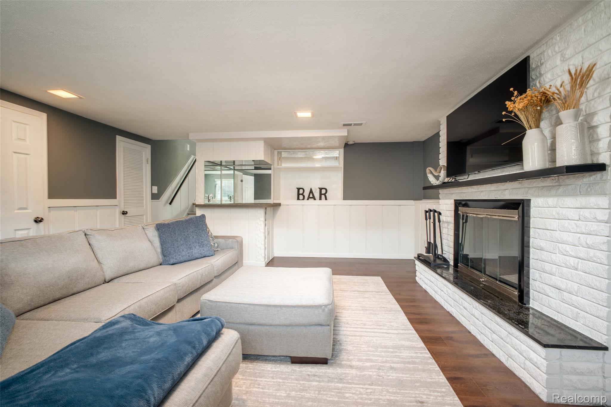 449 N Webik Avenue