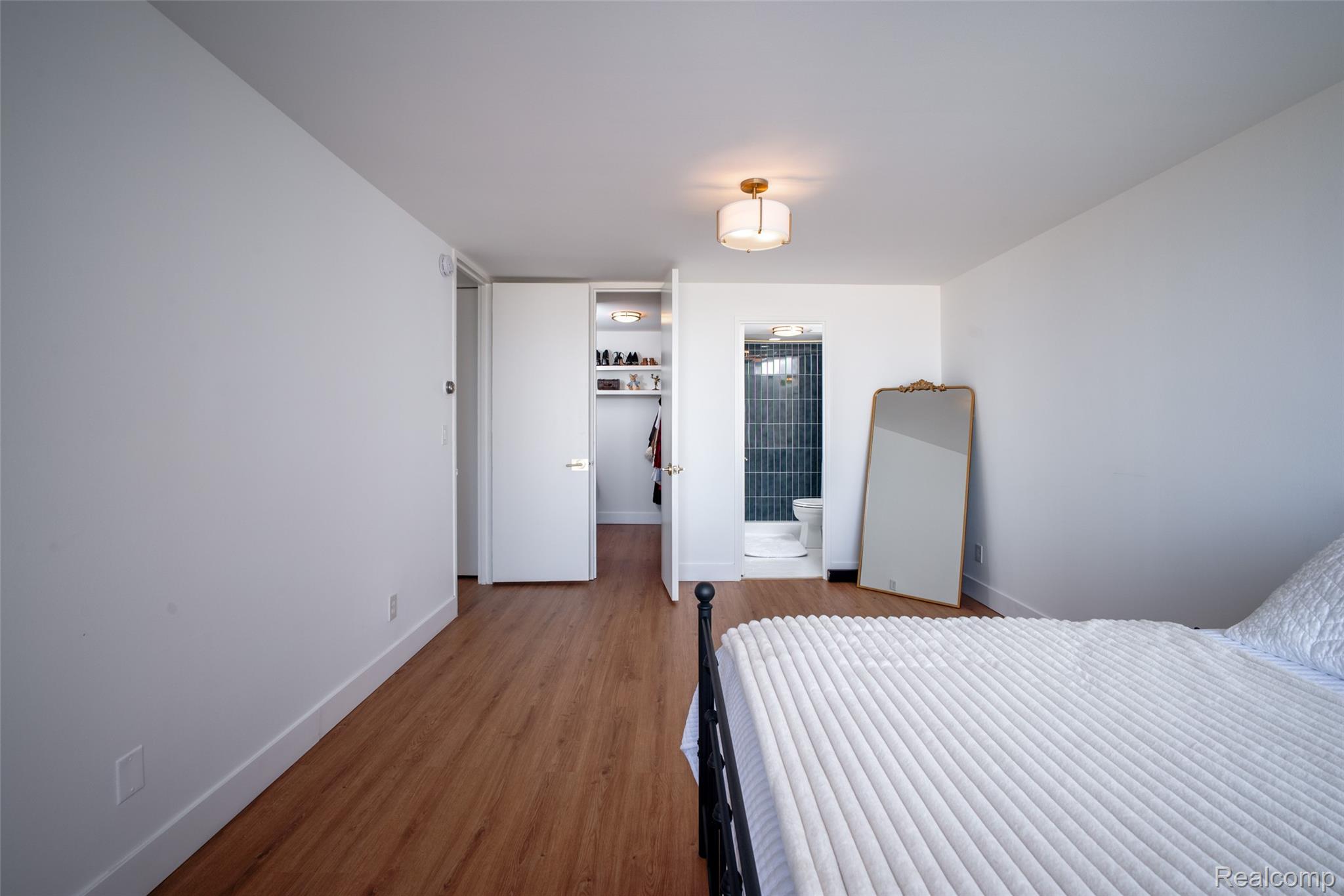 8200 E Jefferson Ave #1703
