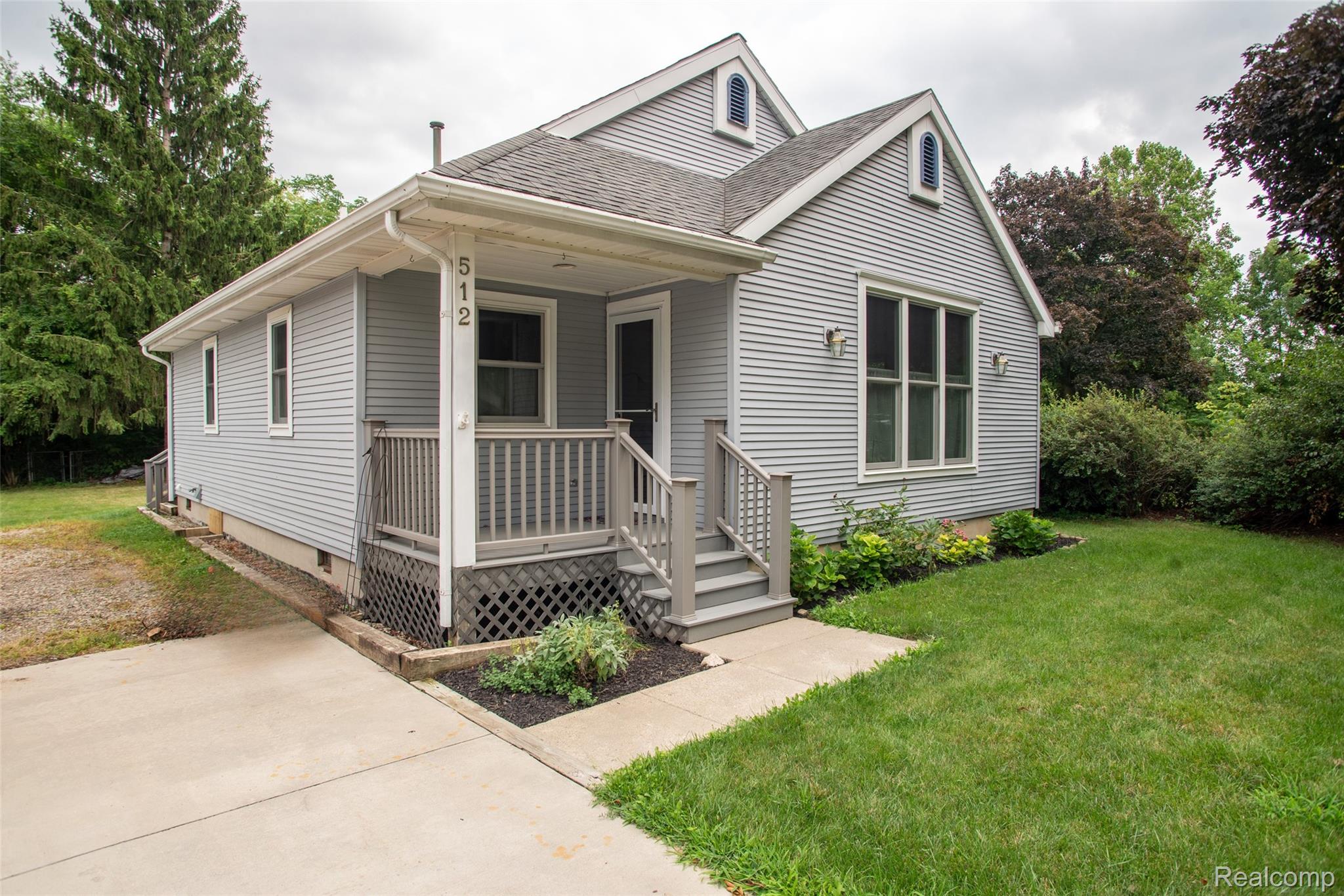 512 Rice Avenue