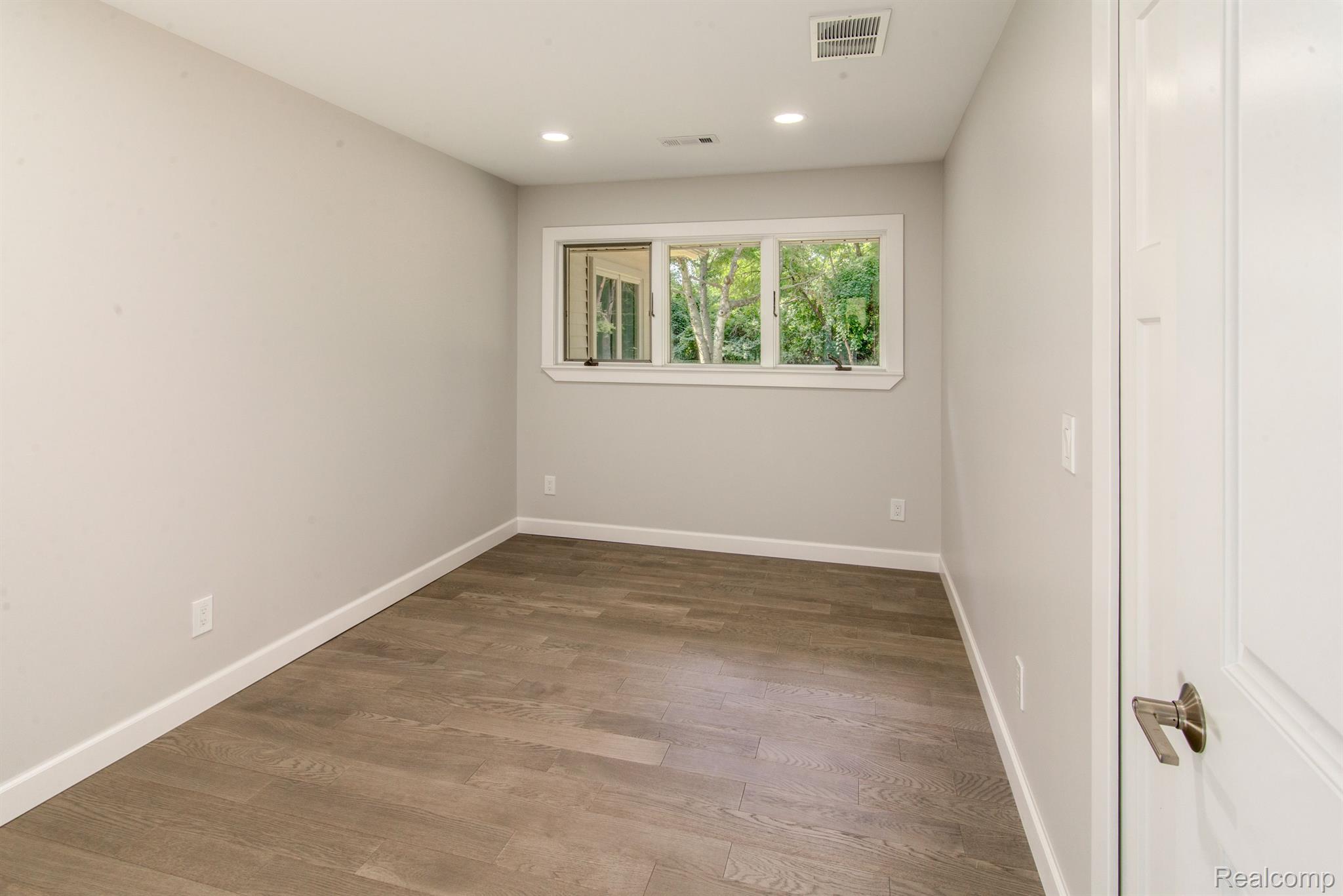 2800 ACORN Road