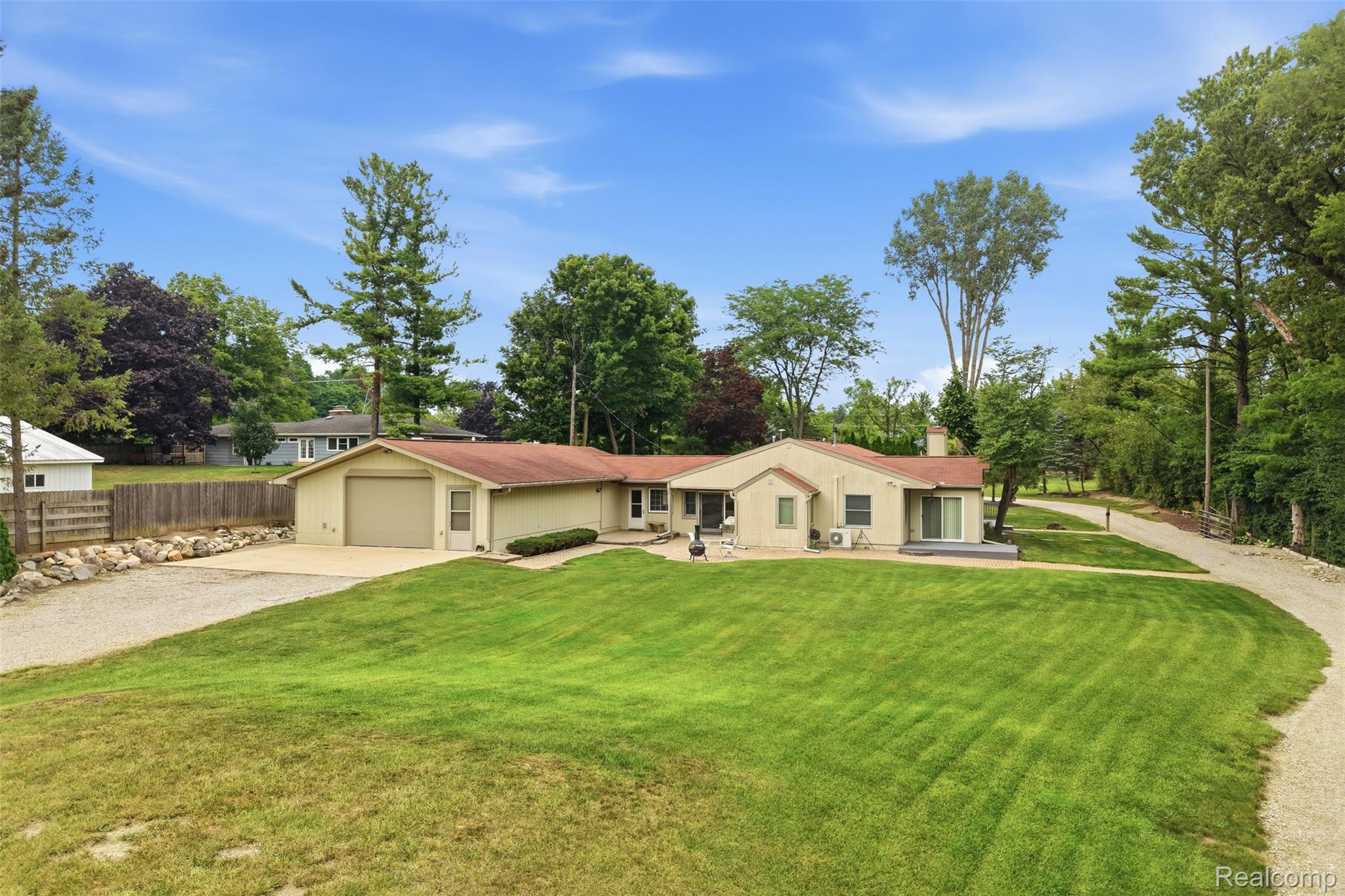 10286 7 Mile Road