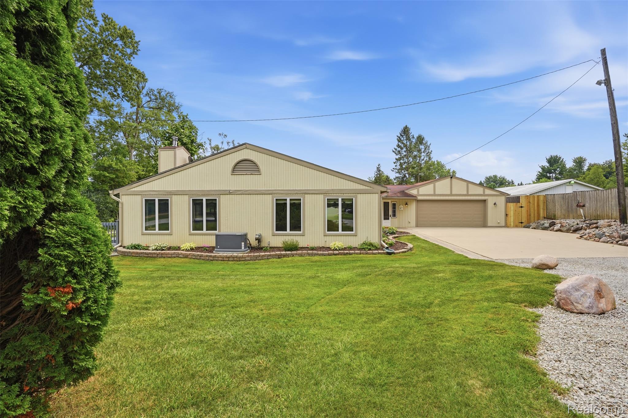 10286 7 Mile Road
