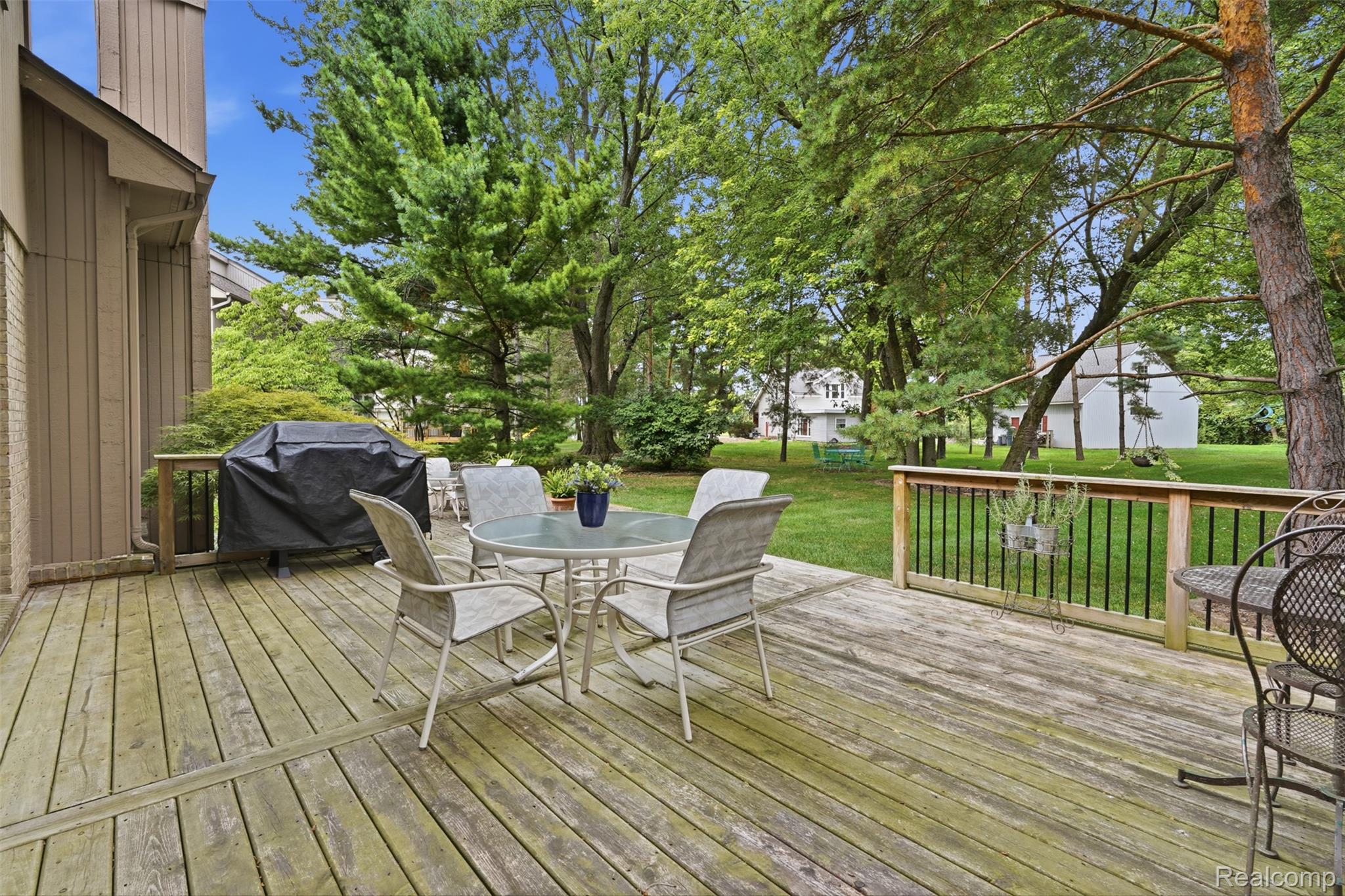 4963 Countryside Drive