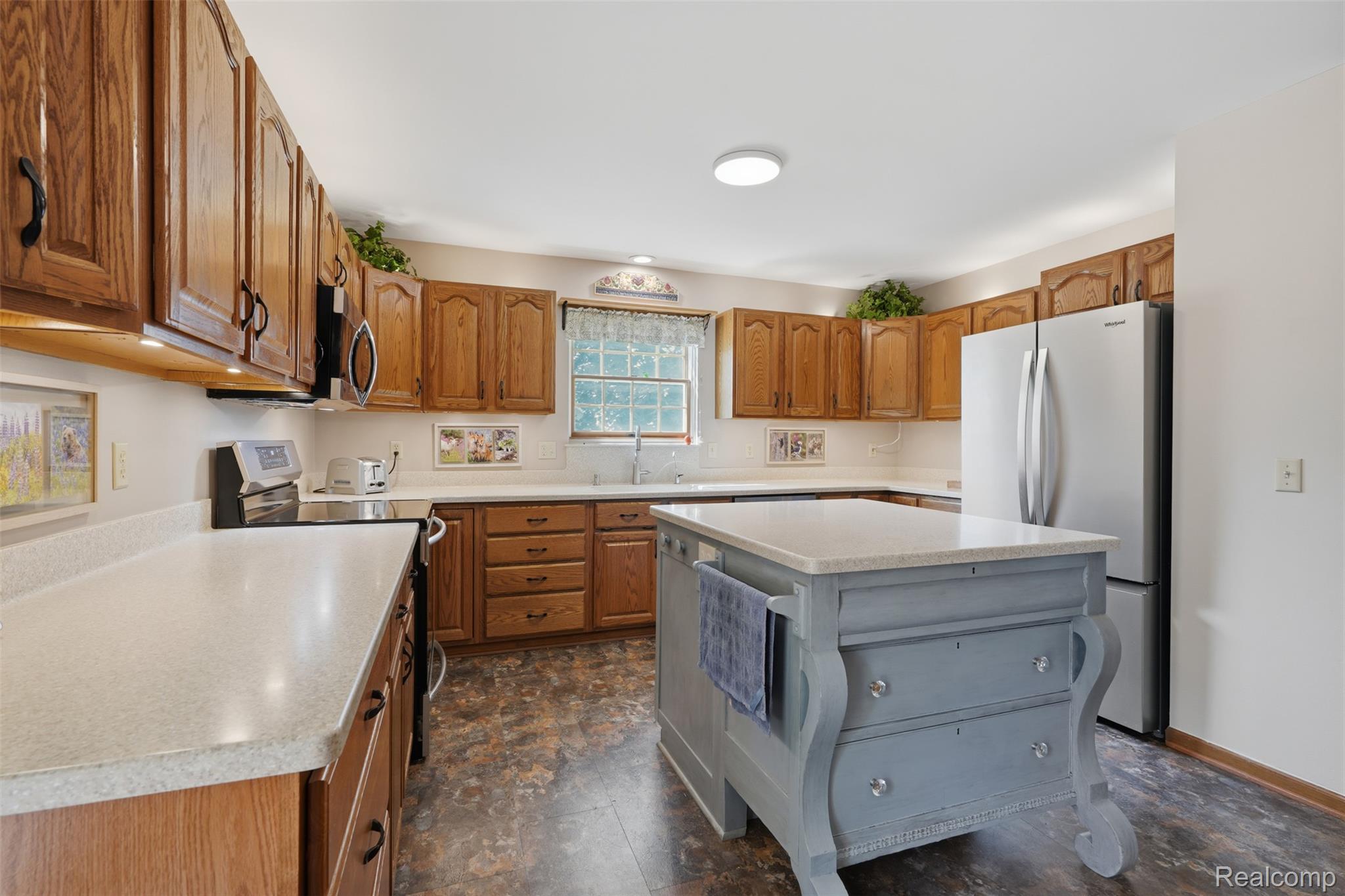 9380 Englishman Drive