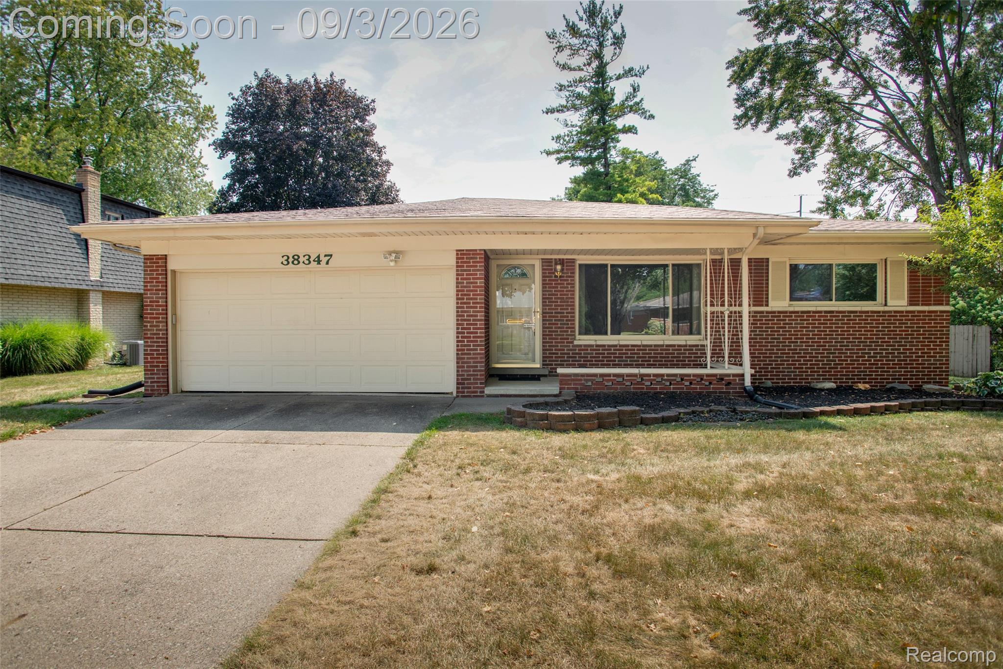 38347 Roycroft Court