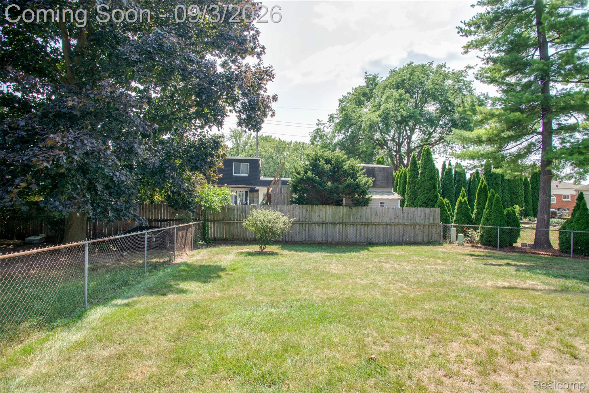 38347 Roycroft Court