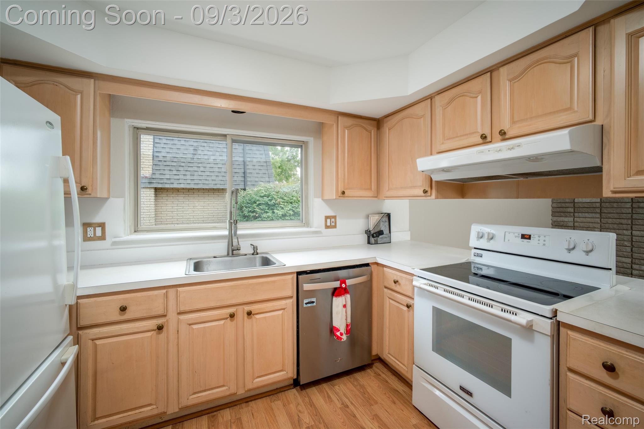 38347 Roycroft Court
